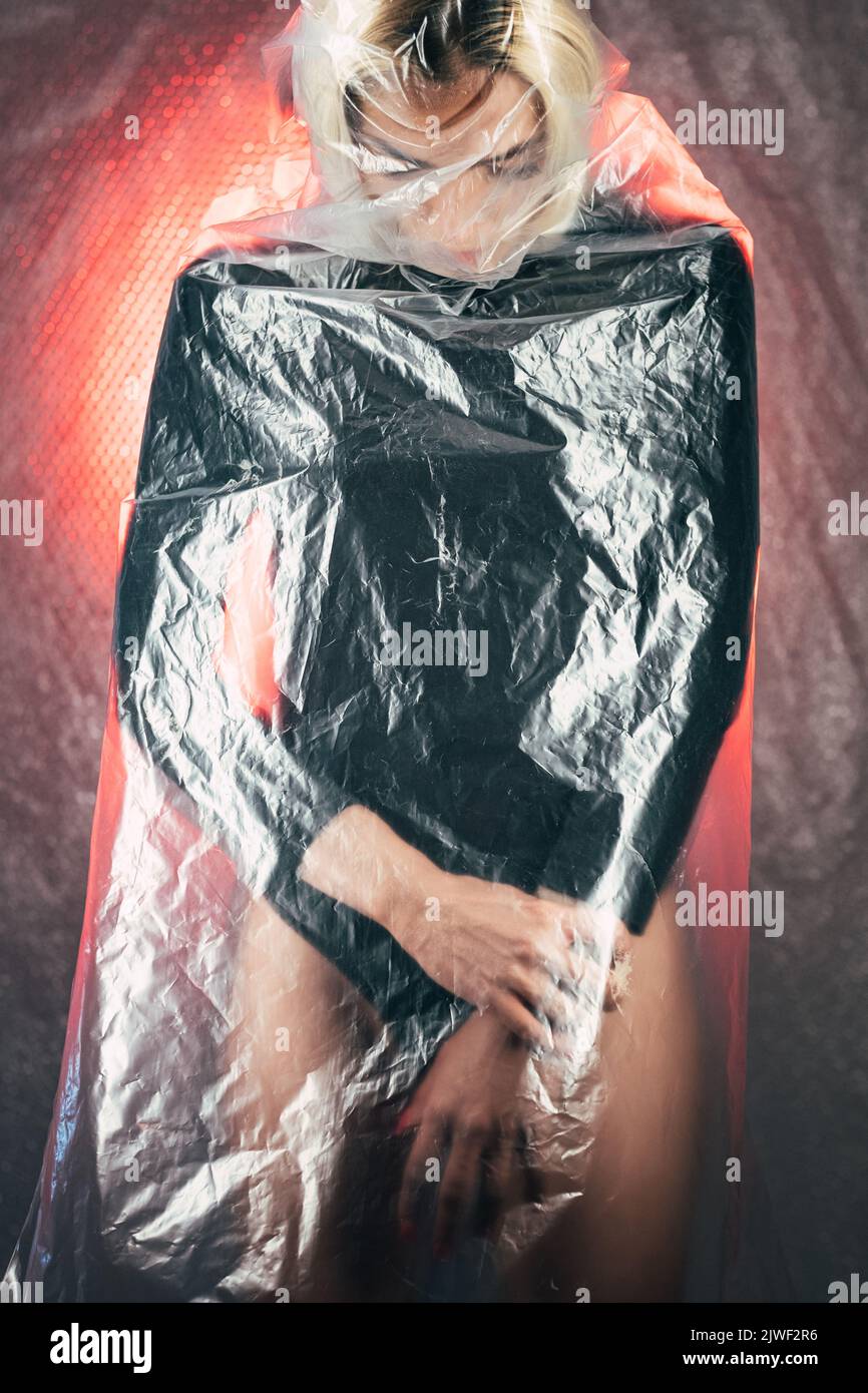 arte ritratto plastica inquinamento salvare pianeta Foto Stock