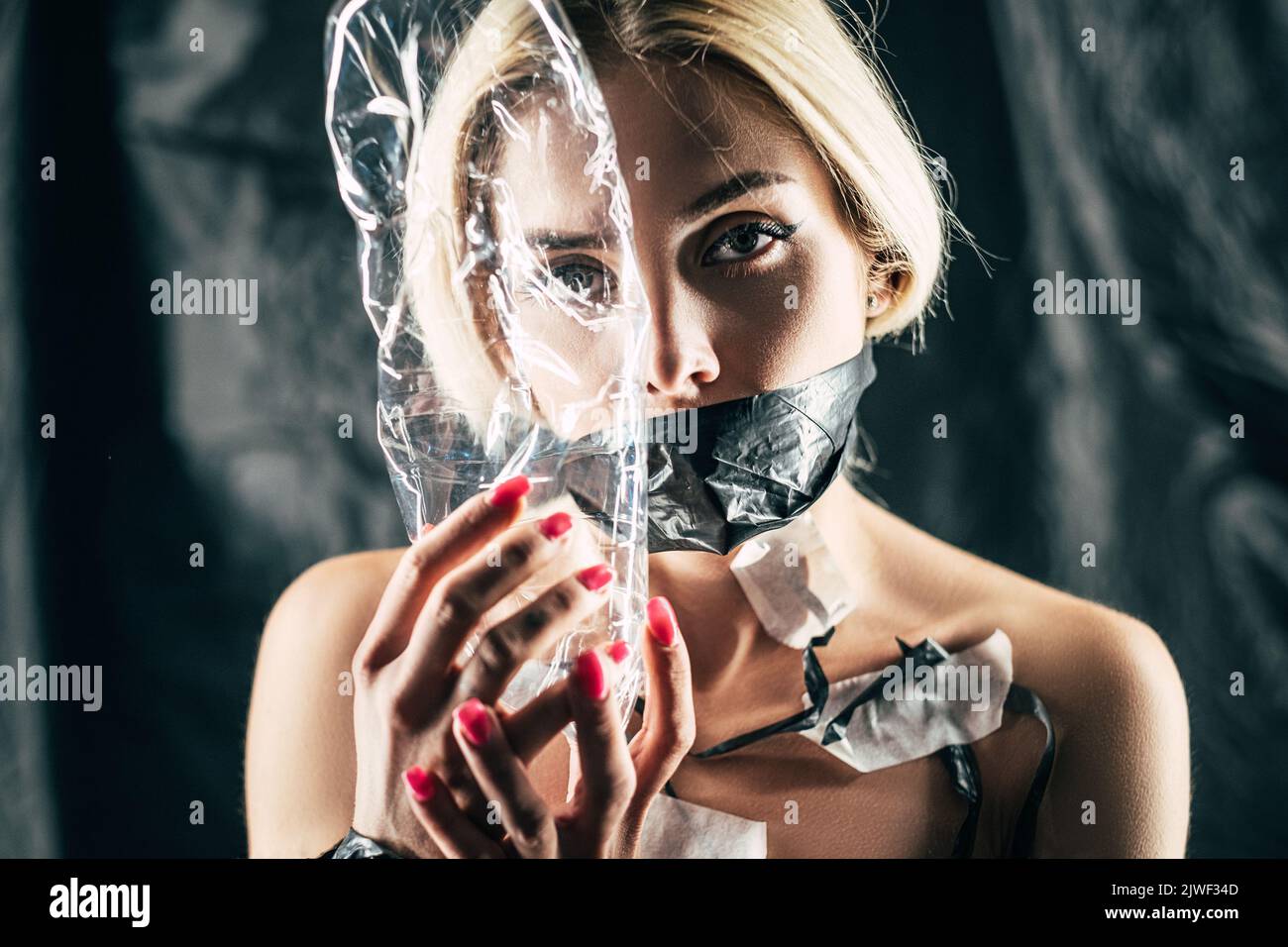 inquinamento ambientale ritratto concettuale femminile Foto Stock