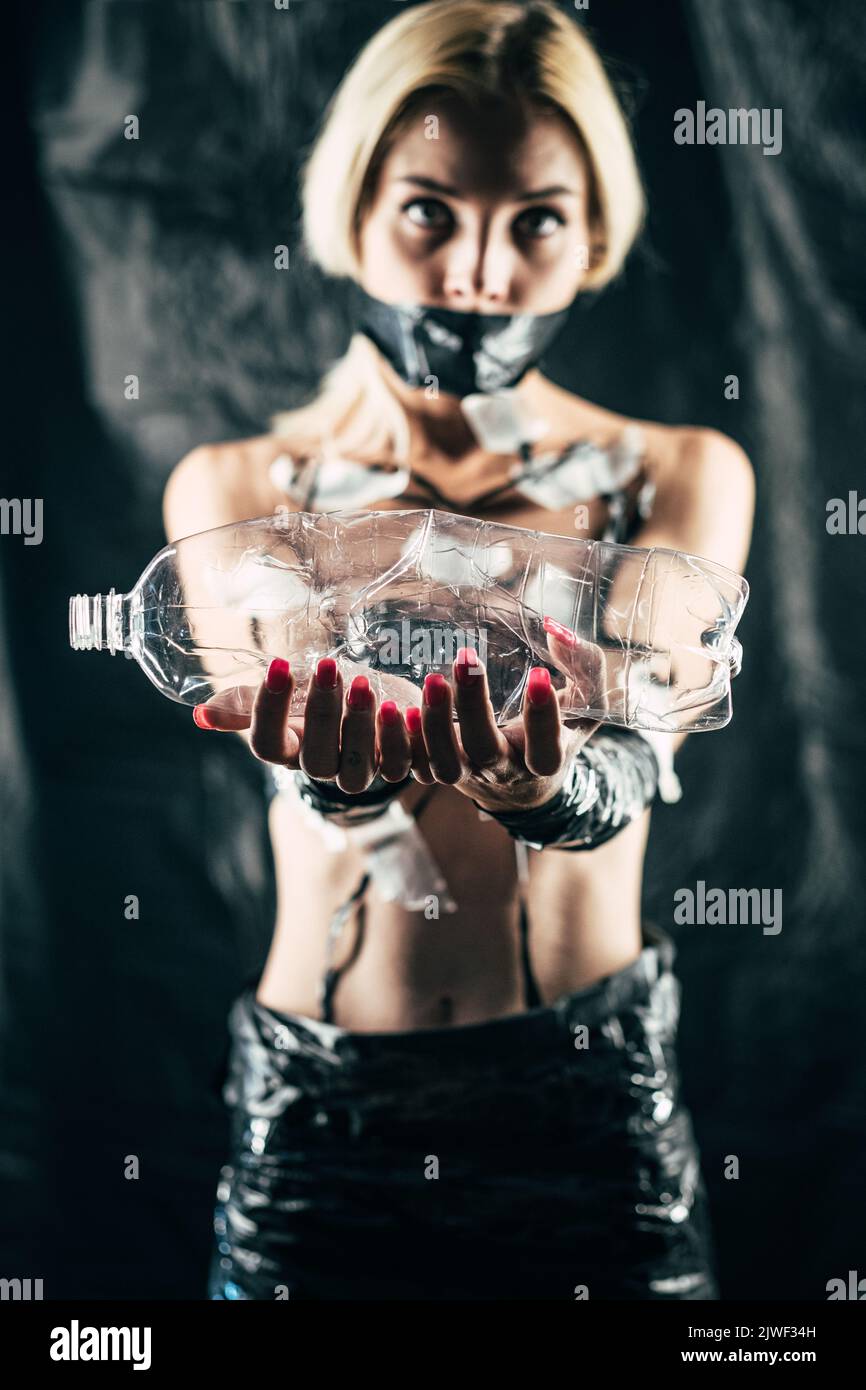 inquinamento plastico defocused arte ritratto acqua Foto Stock