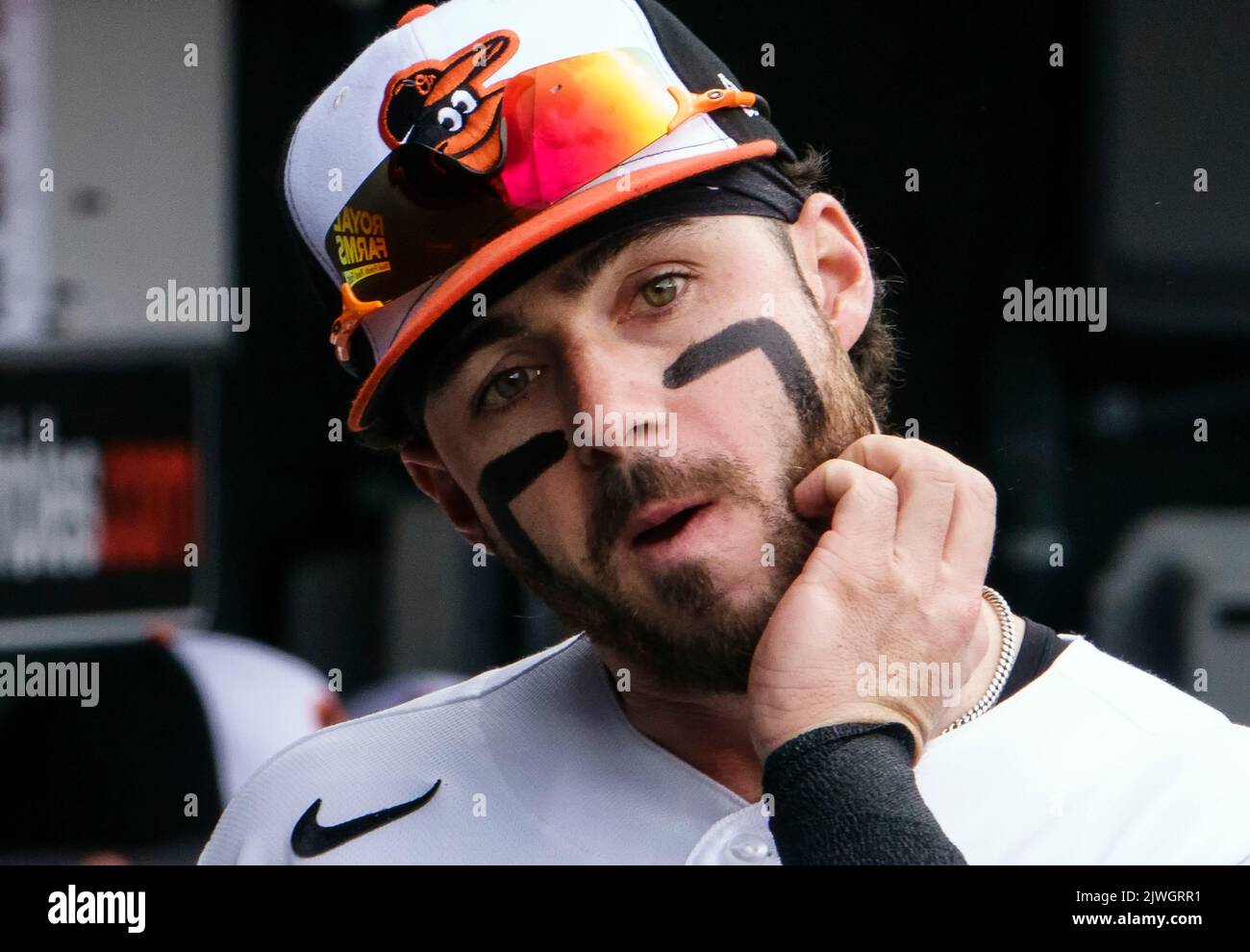 Baltimora, Stati Uniti. 05th Set, 2022. BALTIMORA, MD - SETTEMBRE 05: Baltimore Orioles ha lasciato il fielder Ryan McKenna (26) nel dugout prima di una partita di MLB tra i Baltimore Orioles e i Toronto Bluejays il 05 2022 Settembre, all'Orioles Park a Camden Yards, a Baltimora, Maryland. (Foto di Tony Quinn/SipaUSA) Credit: Sipa USA/Alamy Live News Foto Stock