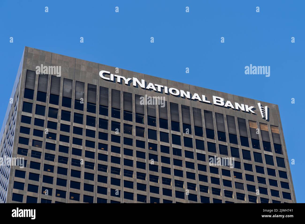 Los Angeles, California, USA - 5 luglio 2022: La City National Bank firma l'edificio presso la sua sede a Los Angeles, California, USA Foto Stock