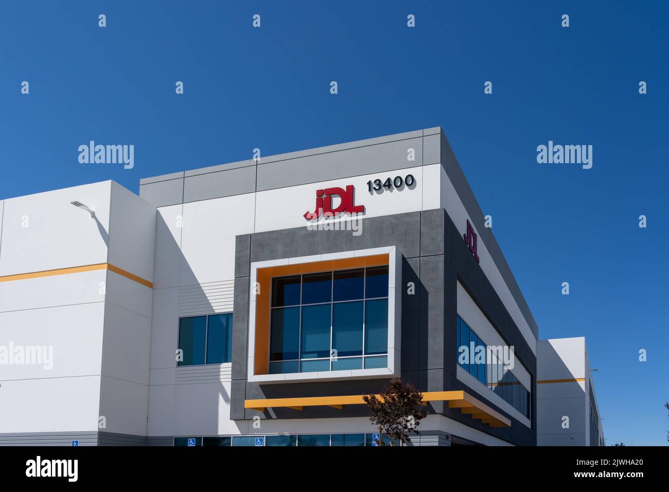 Los Angeles, CA, USA - 7 luglio 2022: Sede centrale di JD Logistics (JDL) a City of Industry, Los Angeles, CA, USA. Foto Stock
