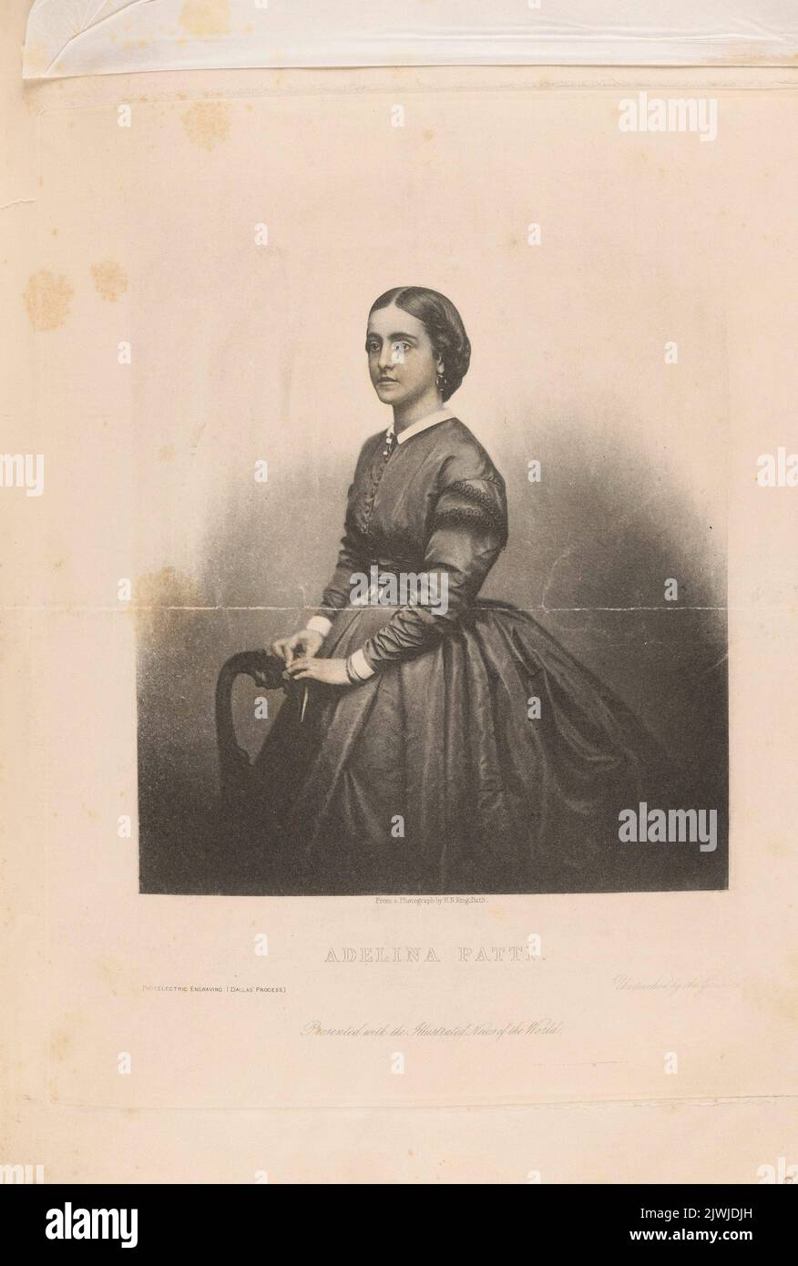 Ritratto di Adelina Patti. King, Horatio Nelson (1830-1905), fotografo, London Joint Stock Newspaper Co. (Londyn ; wydawnicktwo ; fl. CA 1858-186.), casa editrice Foto Stock