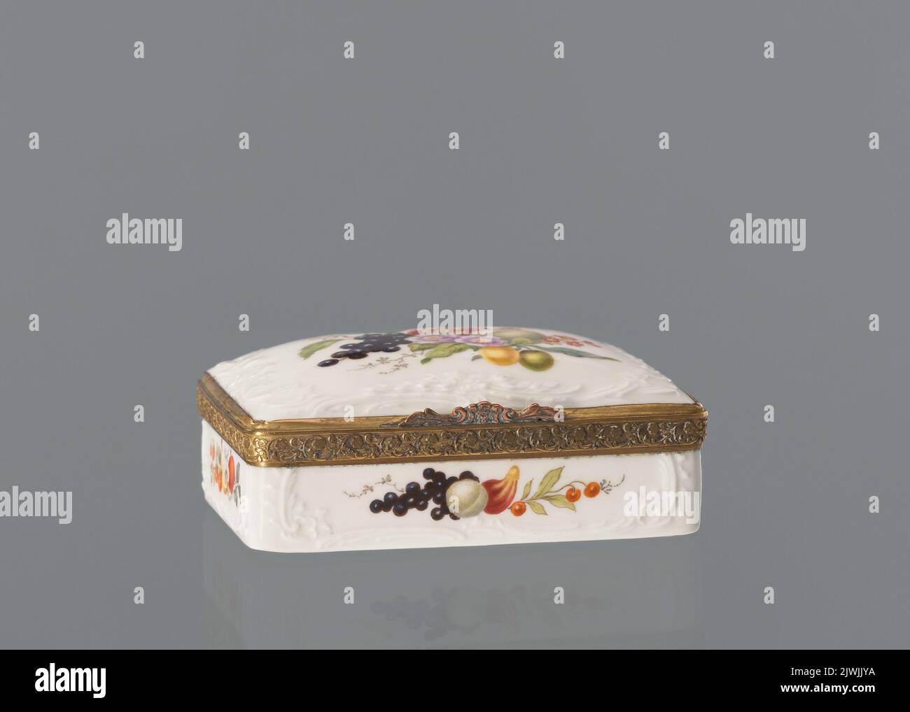 Snuffbox (CAN). Koenigliche Porzellan Manufaktur - KPM (Berlino; 1763-1918), fabbrica Foto Stock