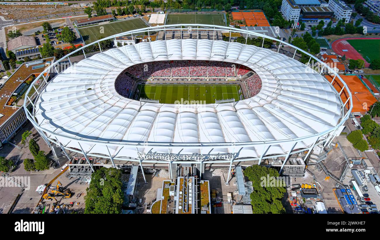 STOCCARDA, GERMANIA - 14 agosto 2022: Mercedes-Benz Arena è uno stadio di Stoccarda, Baden-Württemberg, sede del club tedesco Bundesliga VfB Stuttgart. Foto Stock