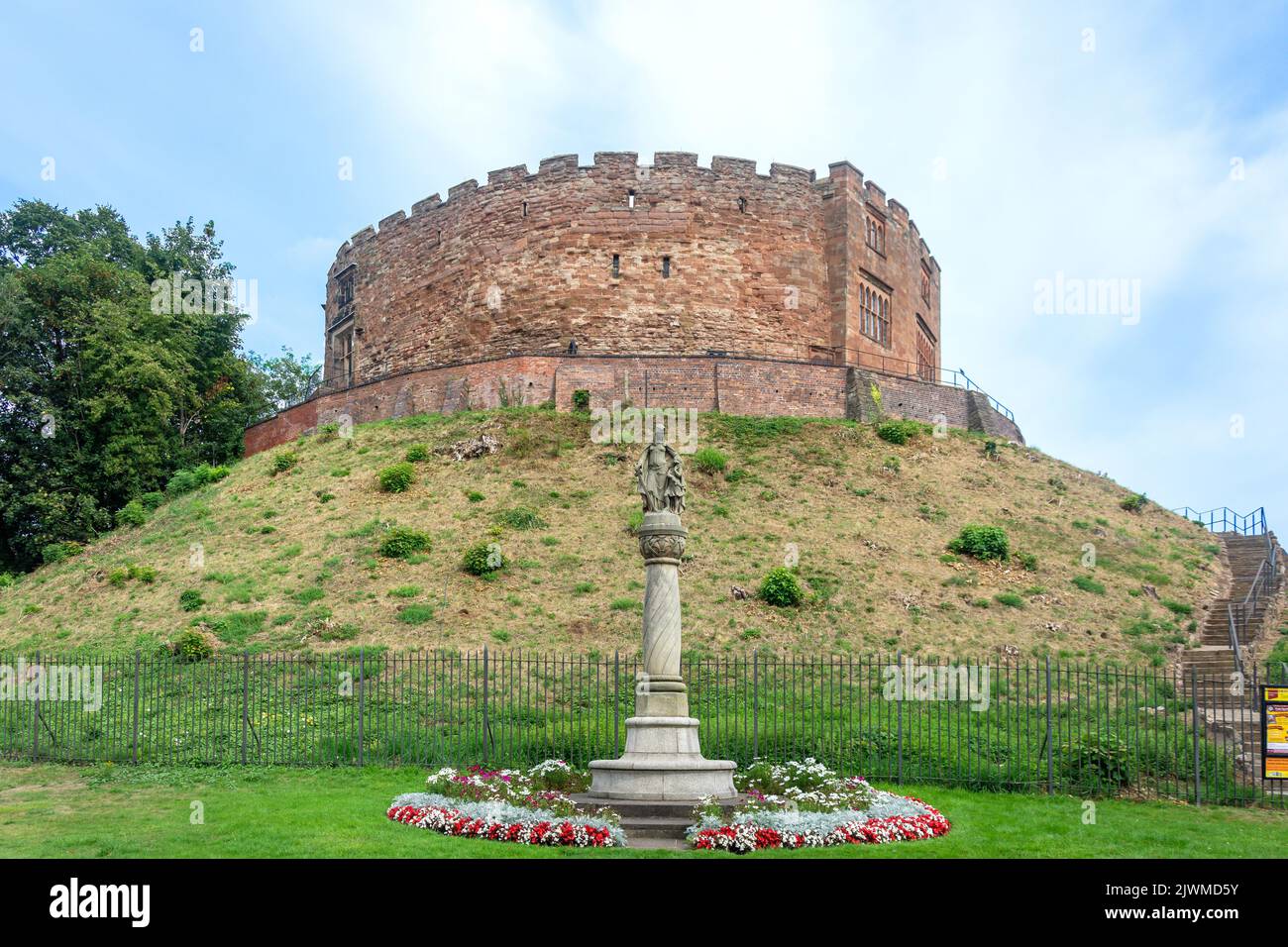Aethalflaed Monument, Tamworth Castle Grounds, Holloway, Tamworth, Staffordshire, Inghilterra, Regno Unito Foto Stock