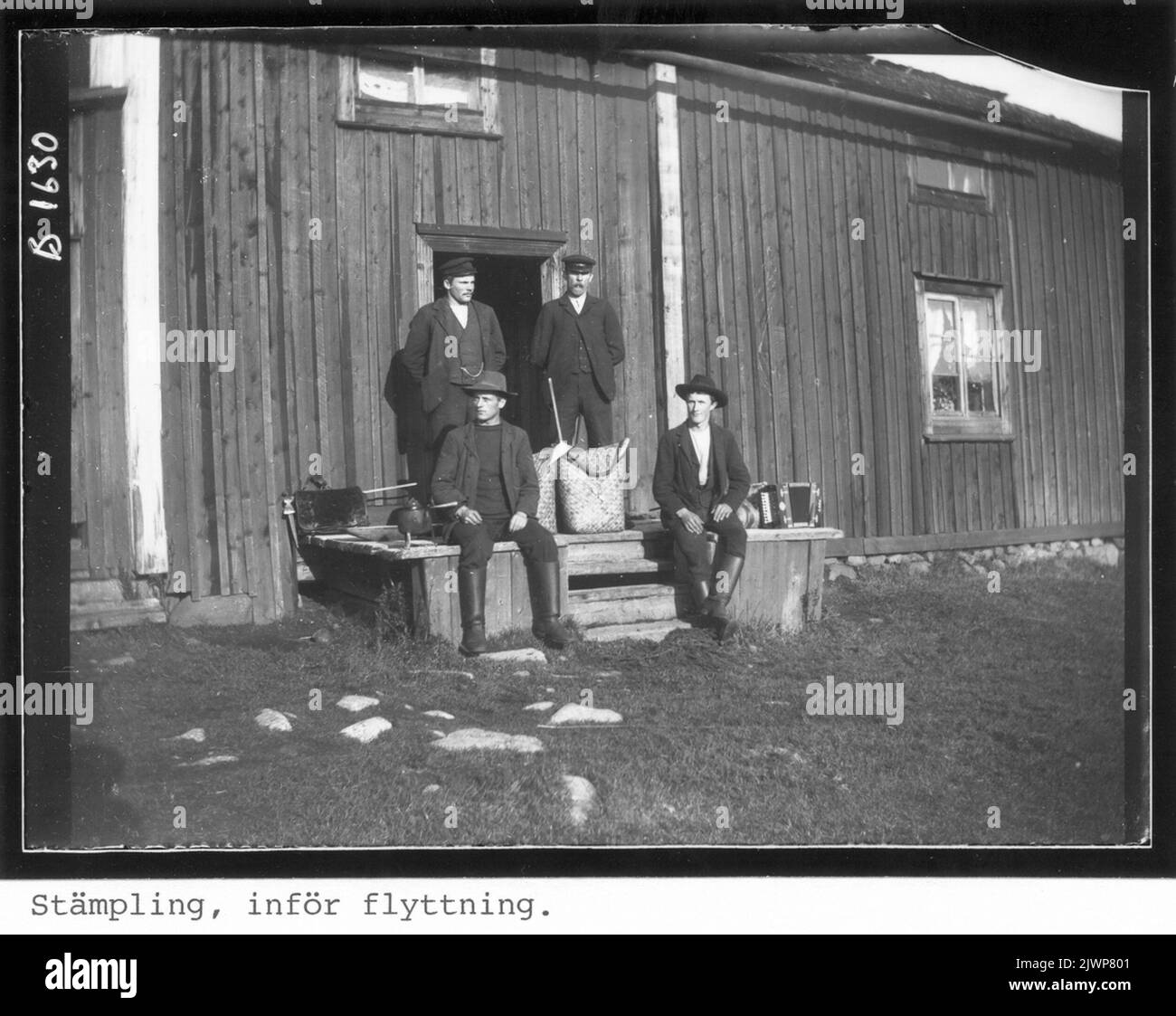 La squadra del timbro, prima di muoversi. Stämplarlaget, inför flyttning. Foto Stock
