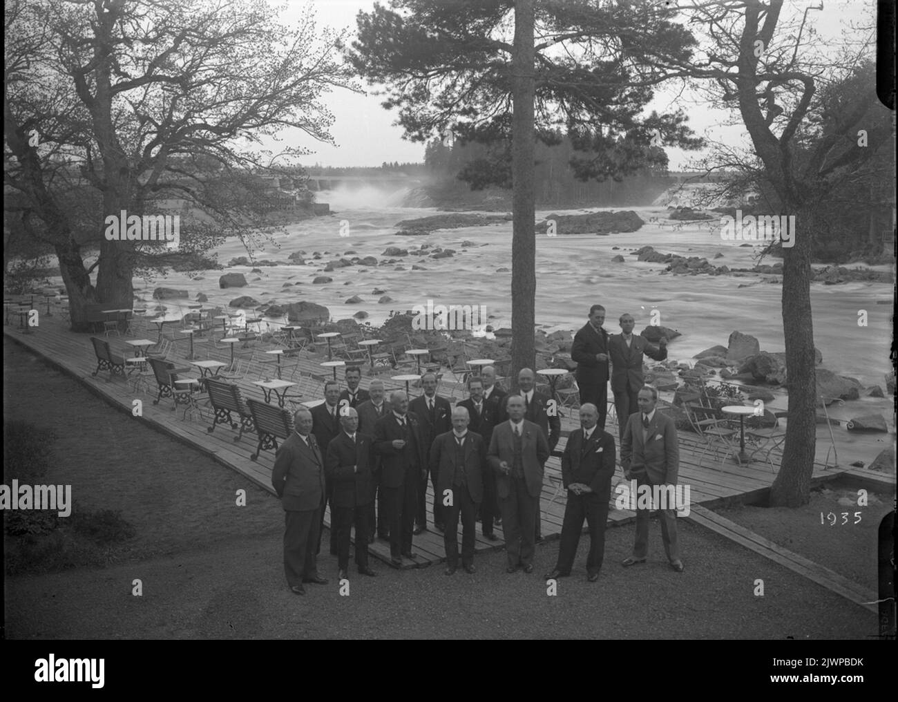 Gefle Filatelis Society. Raccolta, probabilmente in Älvkarleby.foto 1935. Le foto sono state scattate nei primi anni '1930s (presunzione 1932-1935), probabilmente dal fotografo Gustaf Reimers, che era un membro della società. Gefle Filatelisällskap. Sammankomst, förmodligen i Älvkarleby.Foto 1935.Bilderna är tagna i början AV 1930-talet (förmodlingen 1932-1935), möjligen av fotografen Gustaf Reimers, som var medlem i sällskapet. Foto Stock