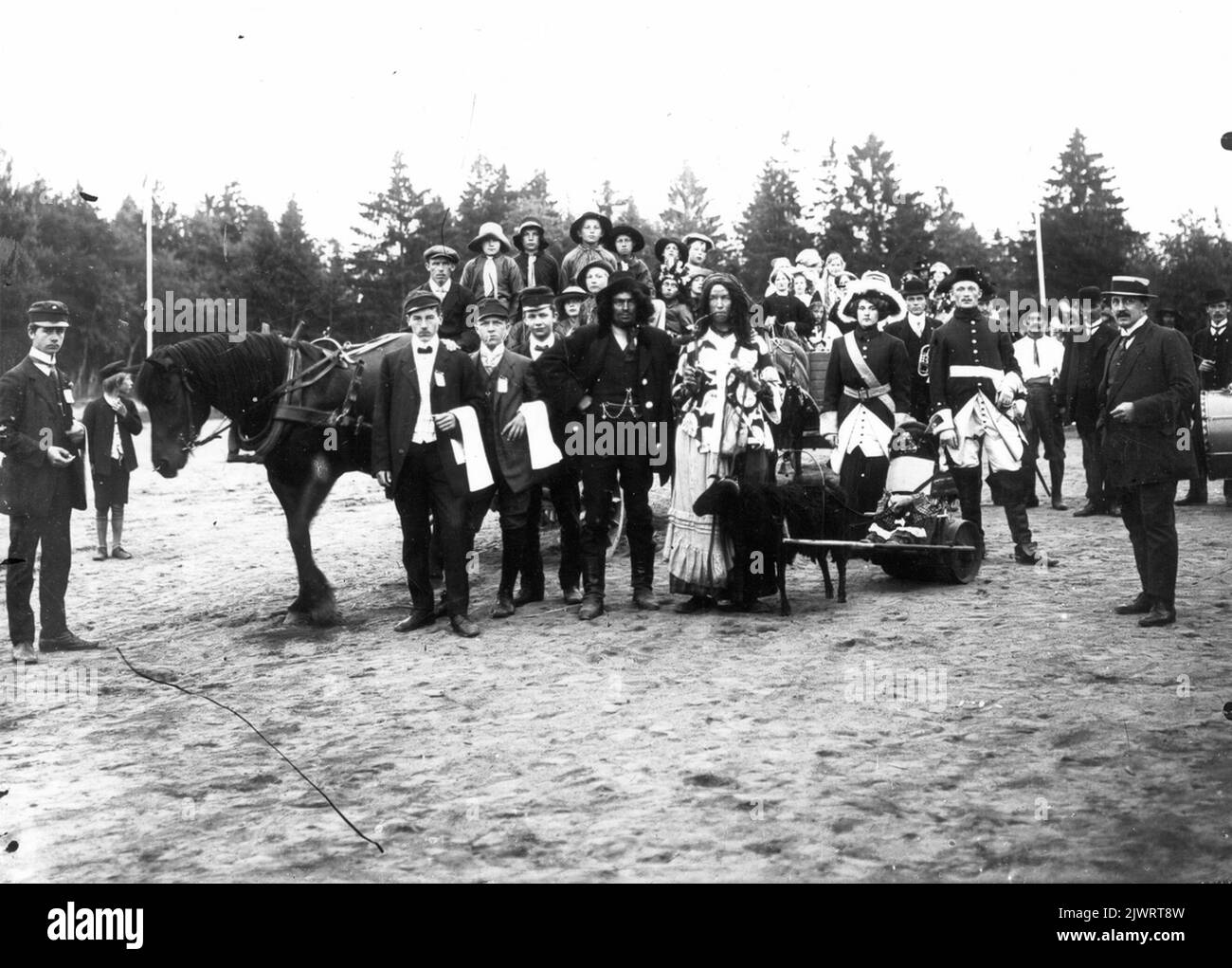 Gruppo di apparecchiature sconosciuto a Lenninge. Okänd utstyrselfest i Lenninge. Foto Stock Gruppo di apparecchiature sconosciuto a Lenninge. Okänd utstyrselfest i Lenninge. Foto Stock