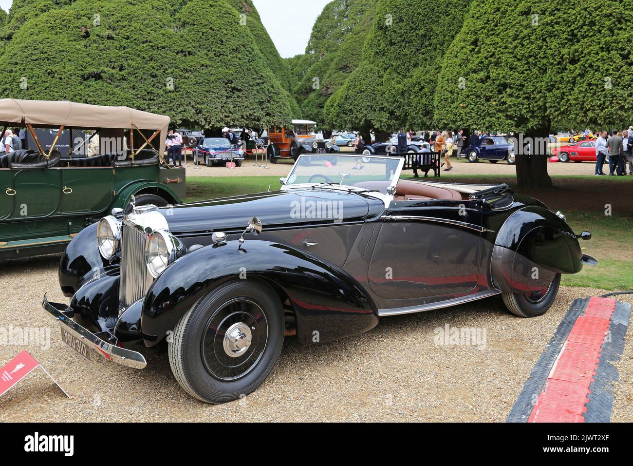 Lagonda V12 rapide (1939). Concours of Elegance 2022, Hampton Court Palace, Londra, Regno Unito, Europa Foto Stock