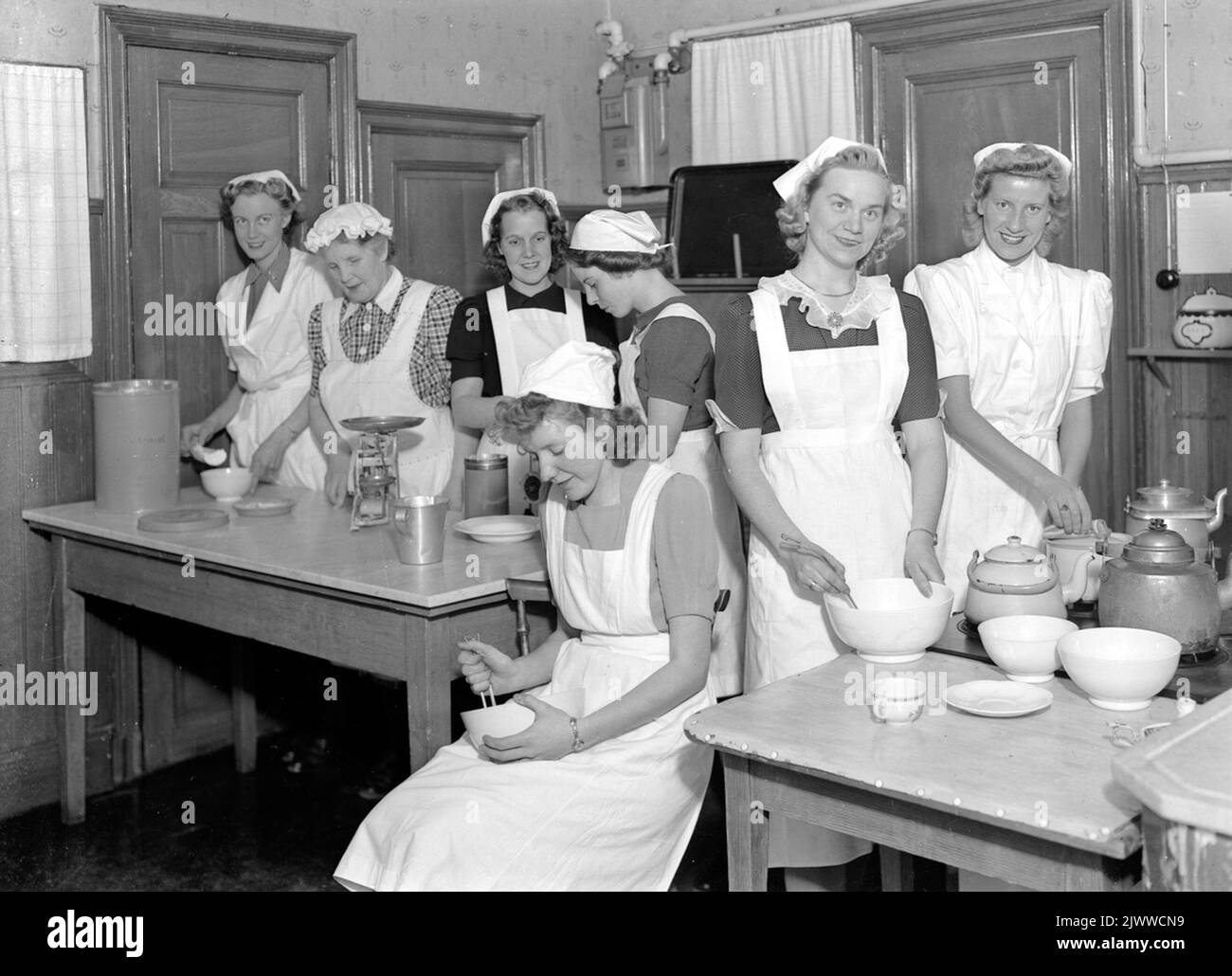Scuola cucina. Foto di Dicembre 1943. Skolkök. Foto i dicembre 1943. Foto Stock