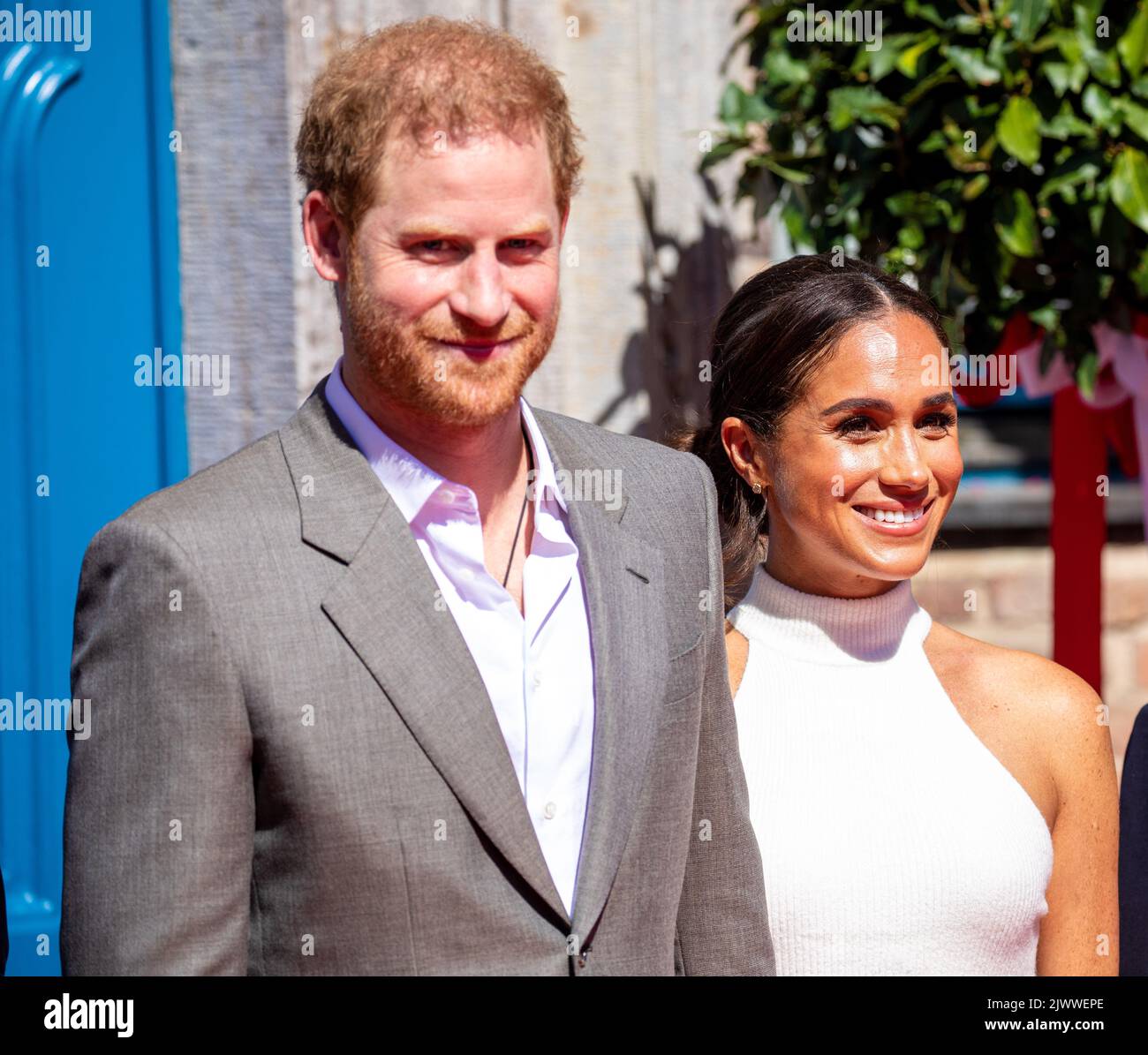 Il Principe Harry, Duca di Sussex e Meghan Markle, Duchessa di Sussex, hanno partecipato a un pranzo durante l'evento One Year To Go, un anno prima di Invictus Games Dusseldorf 2023, presso il Municipio sulla piazza del mercato a Dusseldorf, in Germania. (Foto di DPPA/Sipa USA) Foto Stock