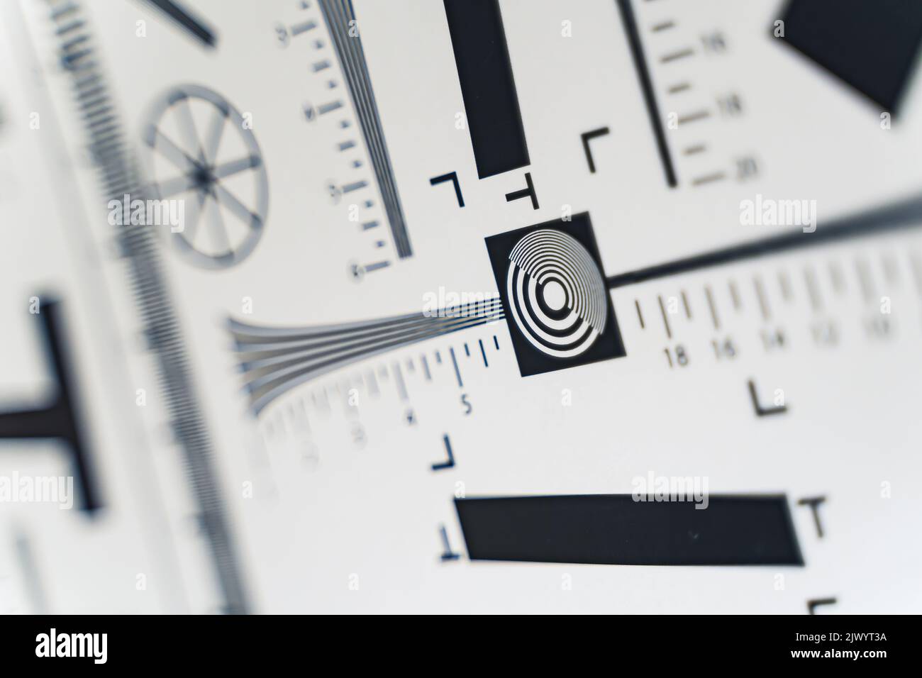 Grafico di risoluzione dei test di nitidezza dell'obiettivo ottico della fotocamera digitale. Tabella dei test ISO 12233. Foto di alta qualità Foto Stock