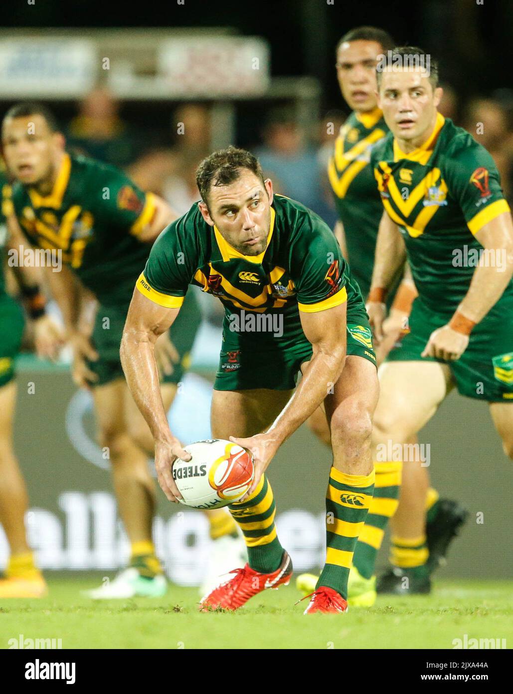 Cameron Smith in azione durante la partita di finale della Coppa del mondo  di Rugby tra Australia e Samoa al Darwin Stadium di Darwin, venerdì 17  novembre 2017. (Immagine AAP/Glenn Campbell Foto