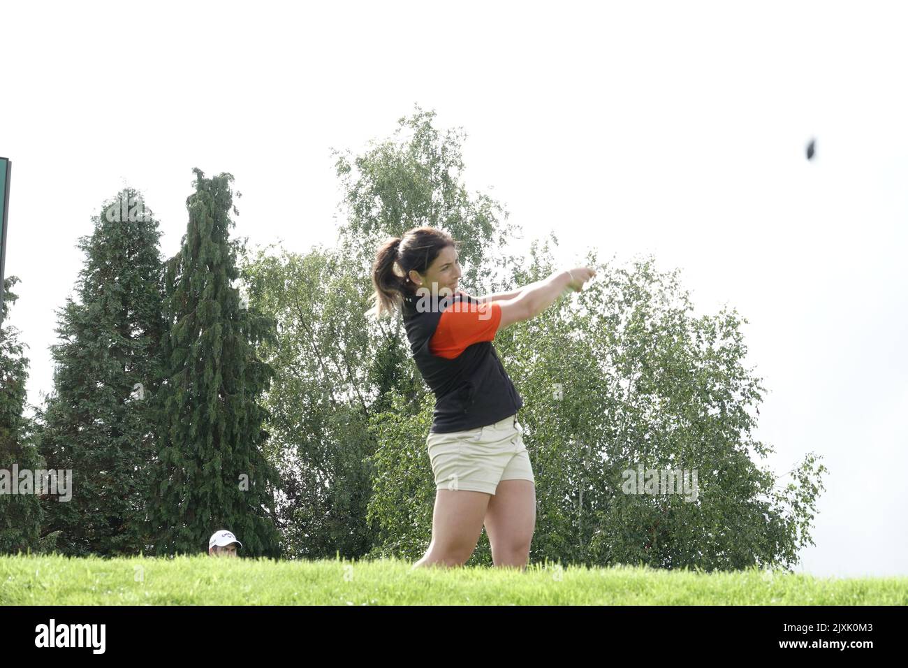 Wentworth, Surrey, Regno Unito. 7th Set, 2022. Eve Muirhead (Olympian) si tee fuori sul primo al BMW/PGA Championship Celebrity ProAm tenuto al Wentworth Golf Club, Virginia Water, Surrey. Credit: Motofoto/Alamy Live News Foto Stock