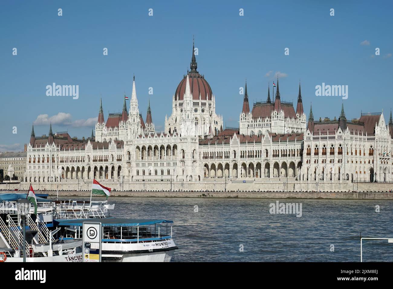 Budapest, Ungheria - 21 settembre : Palazzo del Parlamento ungherese a Budapest il 21 settembre 2014 Foto Stock