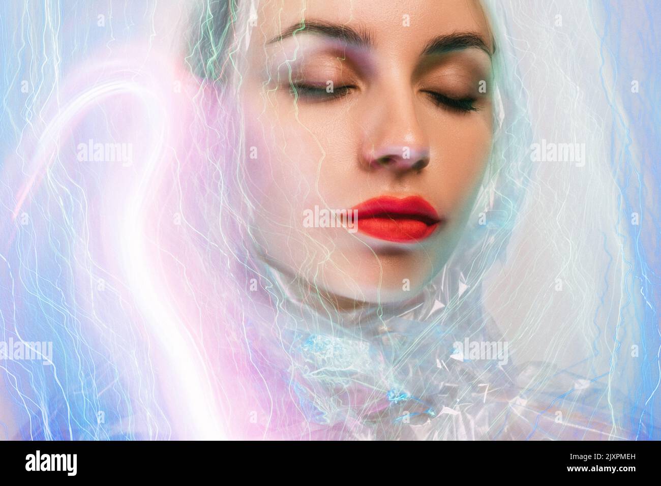 neon luce ritratto pelle ringiovanimento viso donna Foto Stock