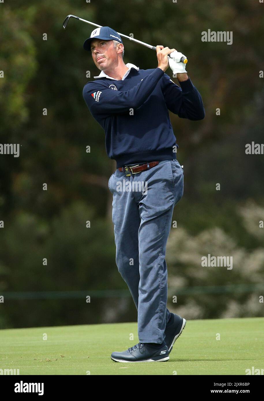 Matt Kuchar degli Stati Uniti gioca un colpo sulla 14th buca durante il  giorno uno del torneo di World Cup of Golf al Metropolitan Golf Club di  Melbourne, giovedì 22 novembre 2018. (