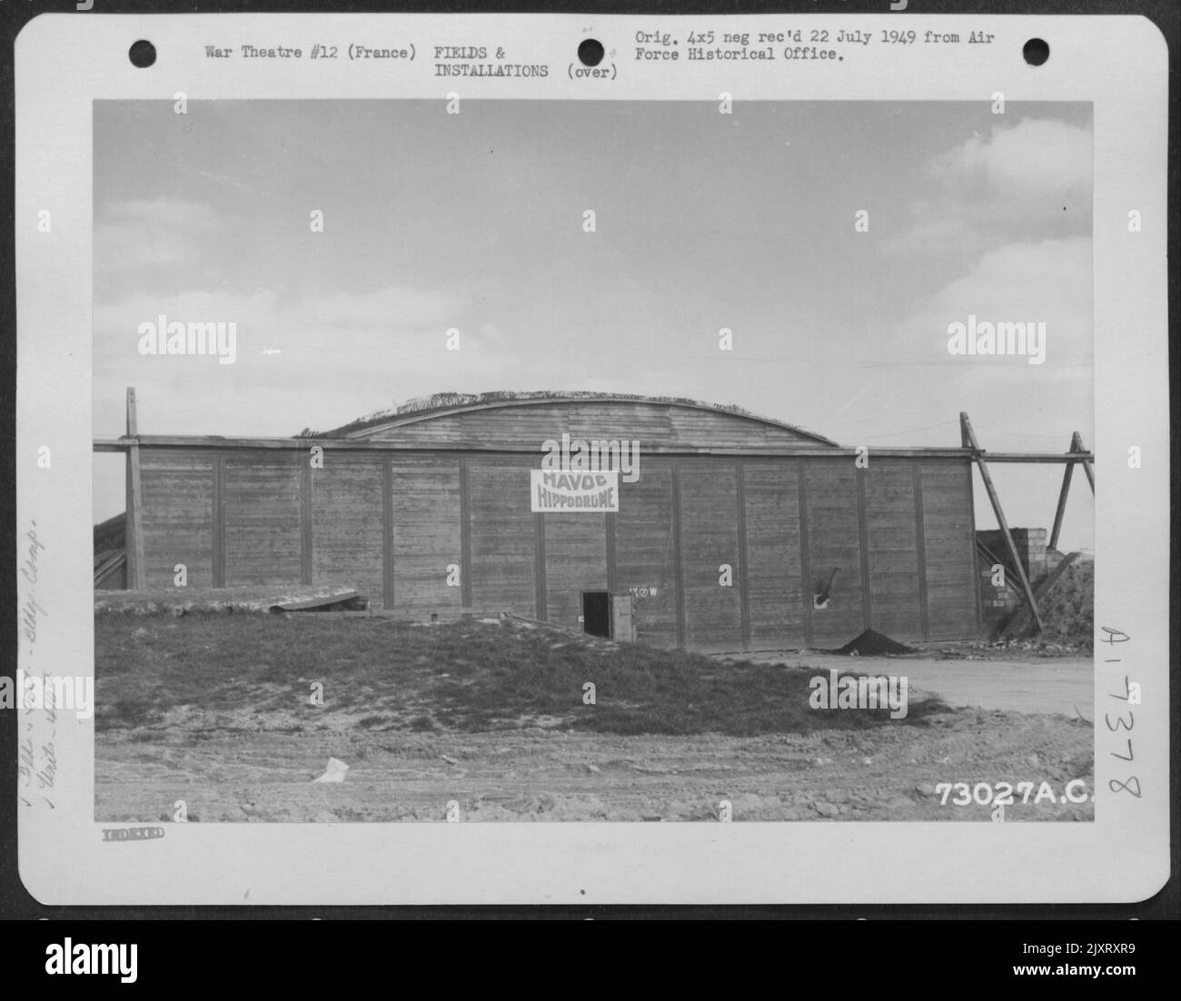 Teatro del gruppo bomba 410Th alla Stazione A-68 in Francia. 13 marzo 1945. Foto Stock