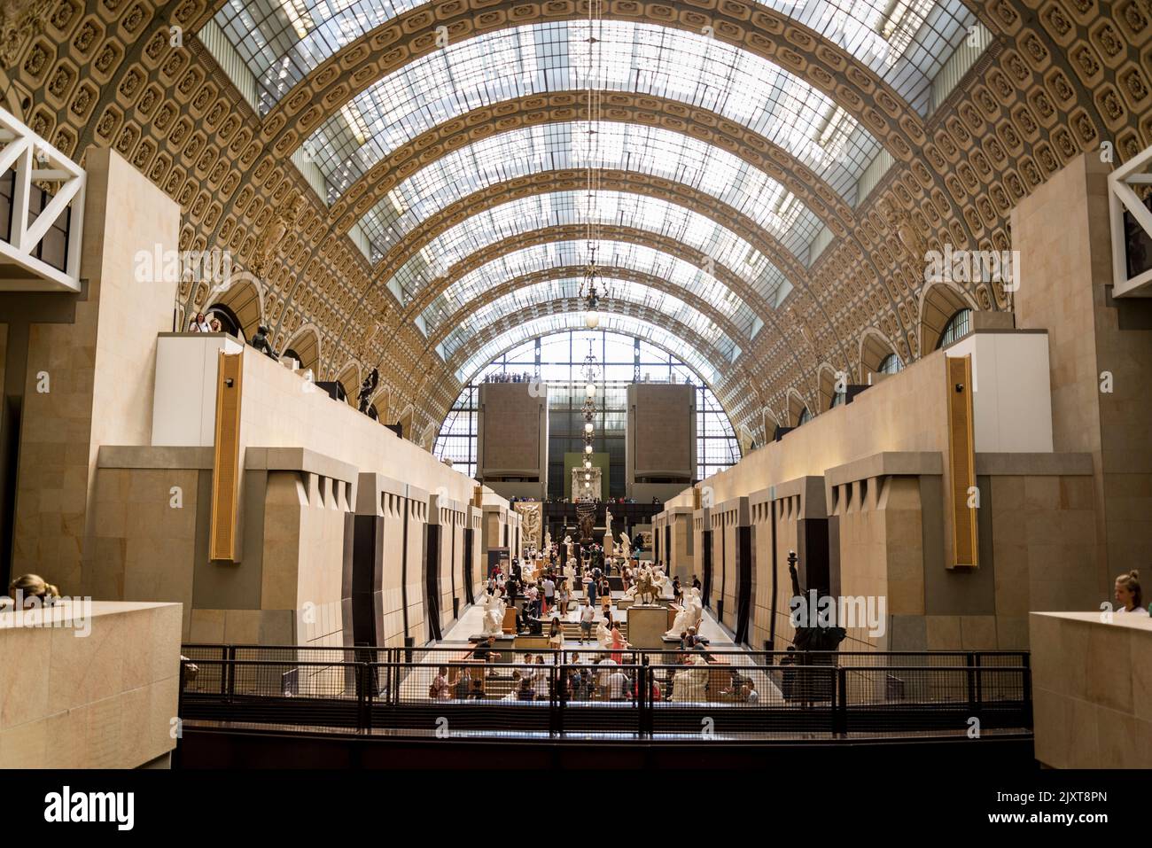 Musée d'Orsay, ospitato nella ex Gare d'Orsay, una stazione ferroviaria di Beaux-Arts. Il museo ospita principalmente arte francese risalente al 1848-1914, Parigi, p. Foto Stock