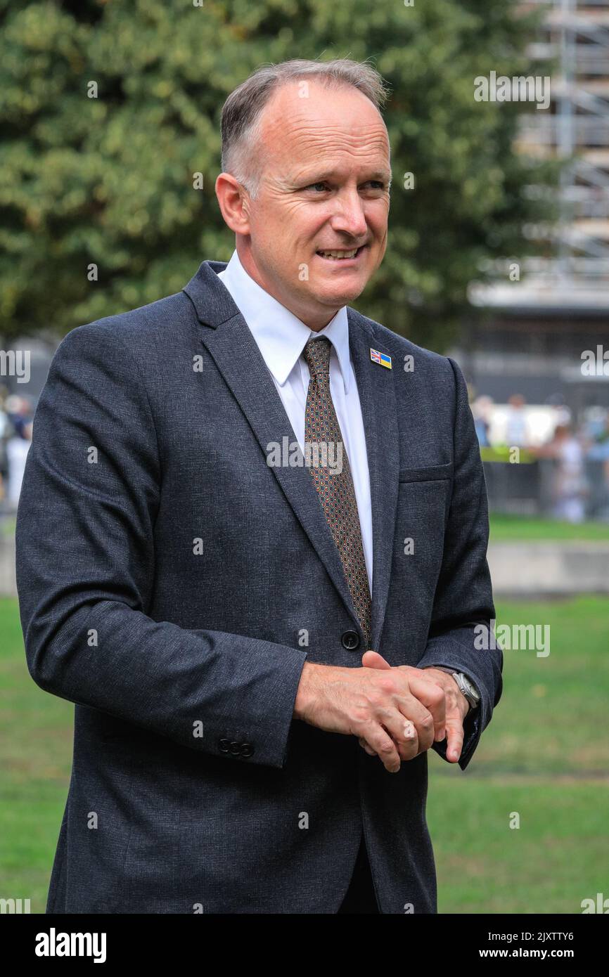 Londra, Regno Unito. 07th Set, 2022. Il Dr. Neil Hudson, il deputato del Partito conservatore per Penrith e il confine, è intervistato su College Green. Credit: Imageplotter/Alamy Live News Foto Stock