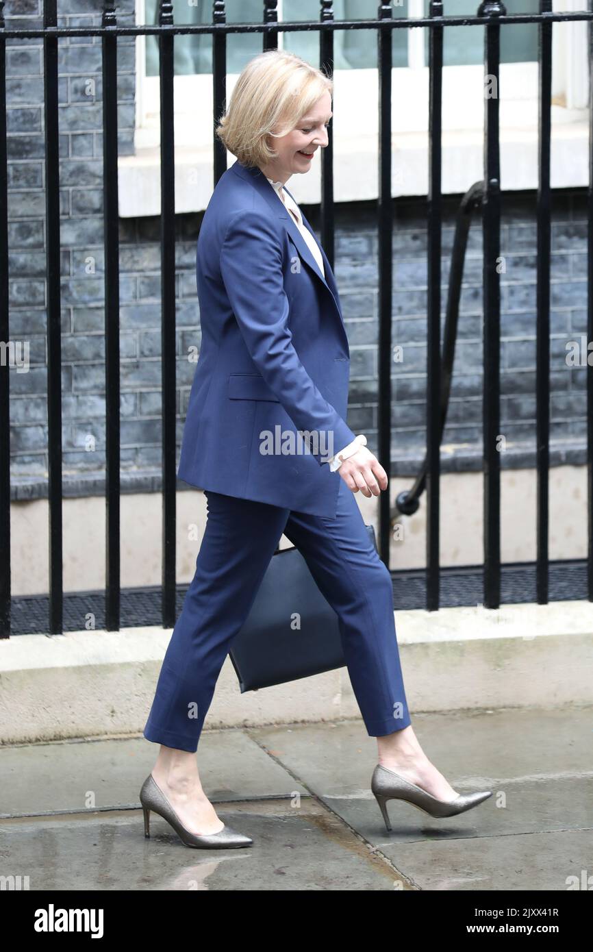 Londra, Regno Unito. 07th Set, 2022. Liz Truss lascia 10 Downing Street per i suoi primi PMQ come primo ministro il 7th settembre 2022 a Londra. Credit: Isles Images/Alamy Live News Foto Stock