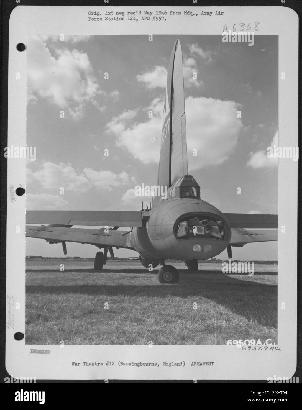 Vista dei Tail Guns su Un Boeing B-17 'Flying Fortress' del gruppo di bombe 91st a Bassingbourne, Inghilterra. 7 settembre 1943. Foto Stock