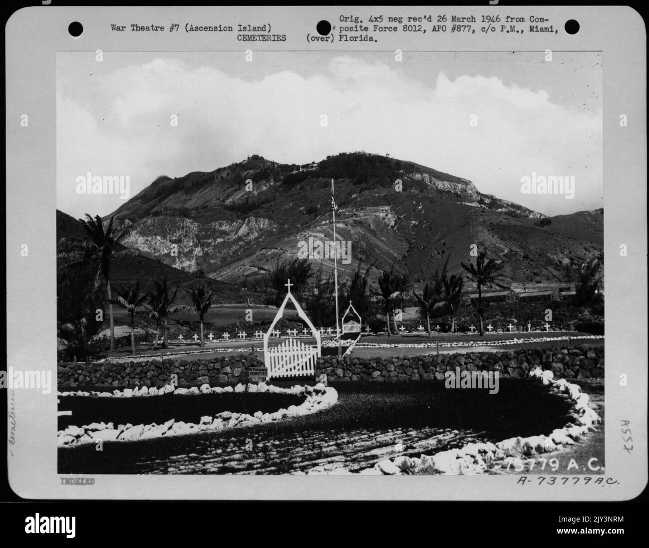 Cimitero militare sull'Isola dell'Ascensione. 11 giugno 1945. Foto Stock