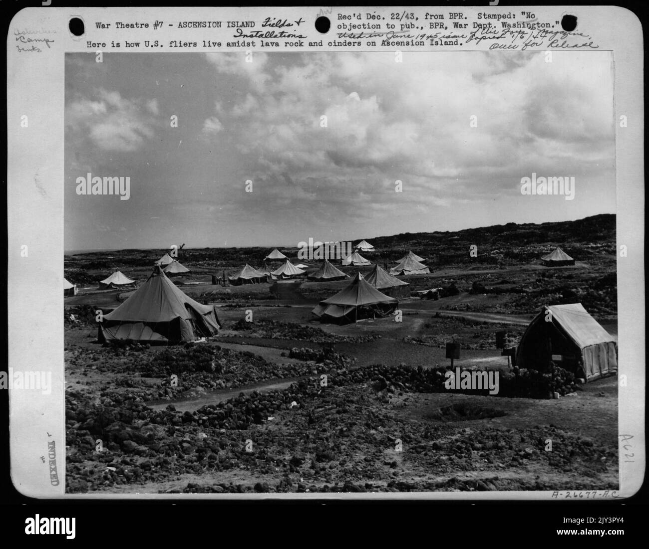 Ecco come vivono i fliers statunitensi tra la roccia lavica e i cinders sull'Ascension Island. Foto Stock