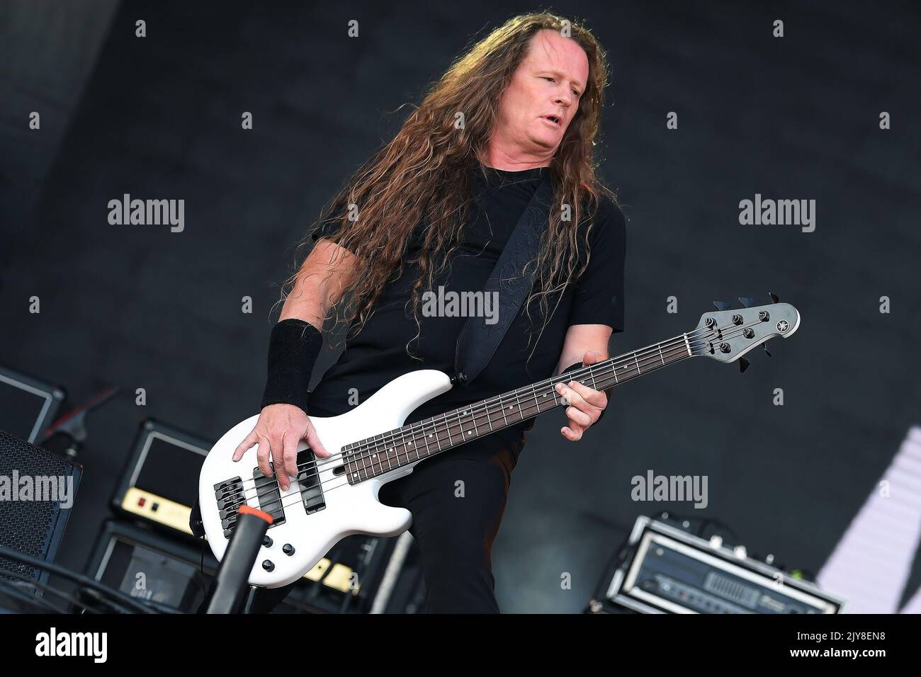 Rio de Janeiro, Brasile, 2 settembre 2022. Il bassista David Ellefson durante un concerto della band americana heavy metal Metal Allegiance al Rock di Rio 2022 in Foto Stock