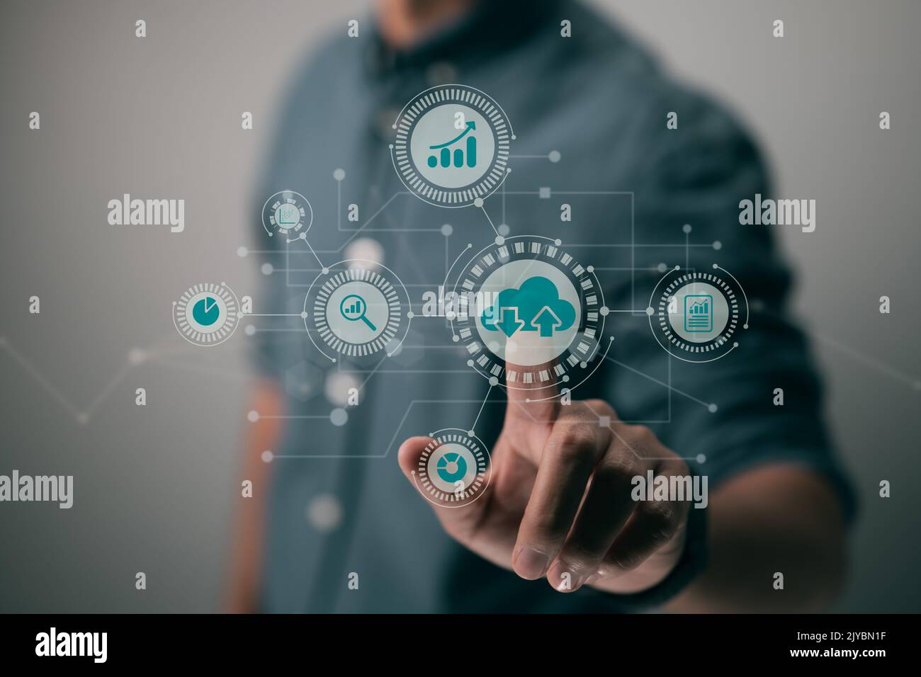 Diagramma della gestione dei processi aziendali e dell'automazione del flusso di lavoro con ingranaggi e icone in background e una rete di linee di connessione. Interacti manager Foto Stock