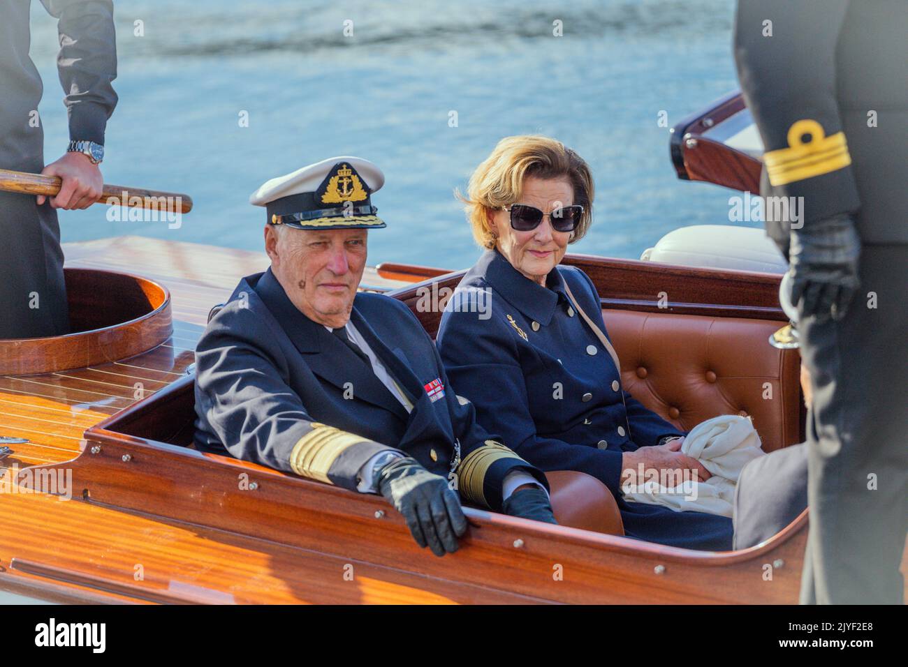 Oslo 20220907.King Harald sbarca la nave reale. La regina Sonja e il principe ereditario Haakon sono lì. Foto: Beate Oma Dahle / NTB Foto Stock