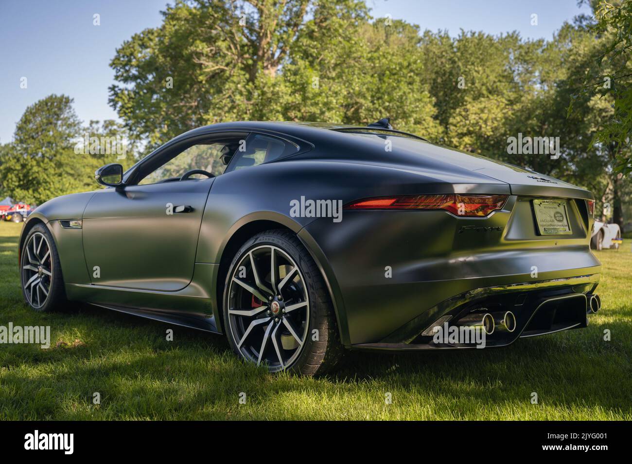 GROSSE POINTE SHORES, MI/USA - 19 GIUGNO 2022: Una Jaguar F-Type, EyesOn Design Car Show, vicino a Detroit, Michigan. Foto Stock