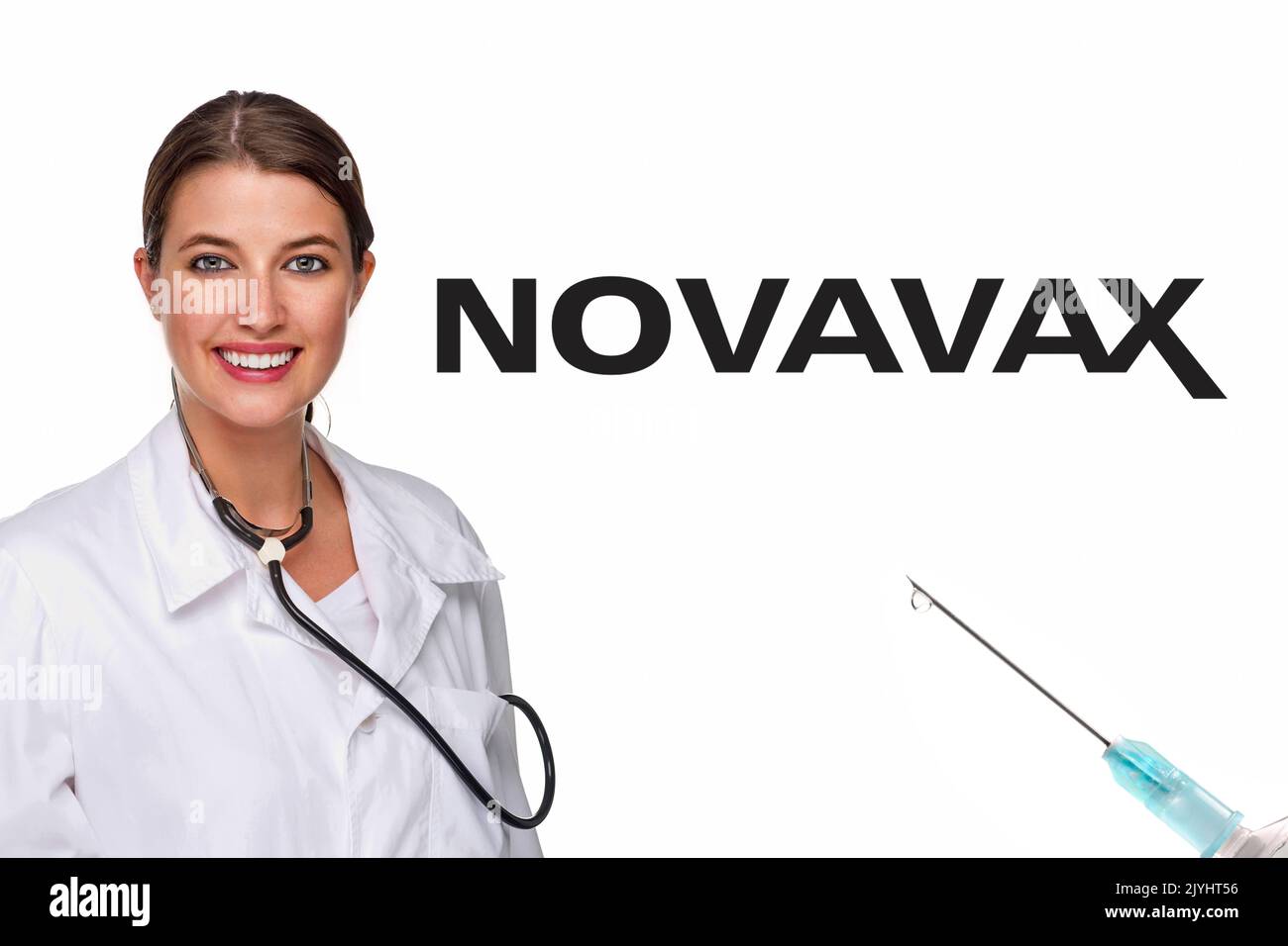 Medico di sesso femminile con stetoscopio e logo Novavax, MR=Sì Foto Stock