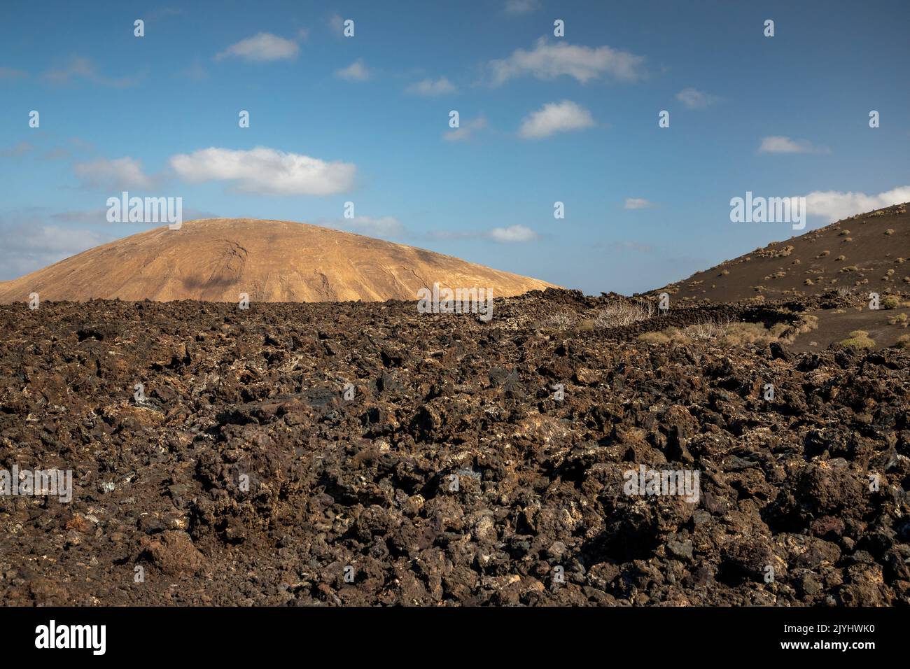 Pianura lavica a sud del Montana Blanca e ad est del Parco Nazionale di Timanfaya, Isole Canarie, Lanzarote, Parco Nazionale di Timanfaya Foto Stock