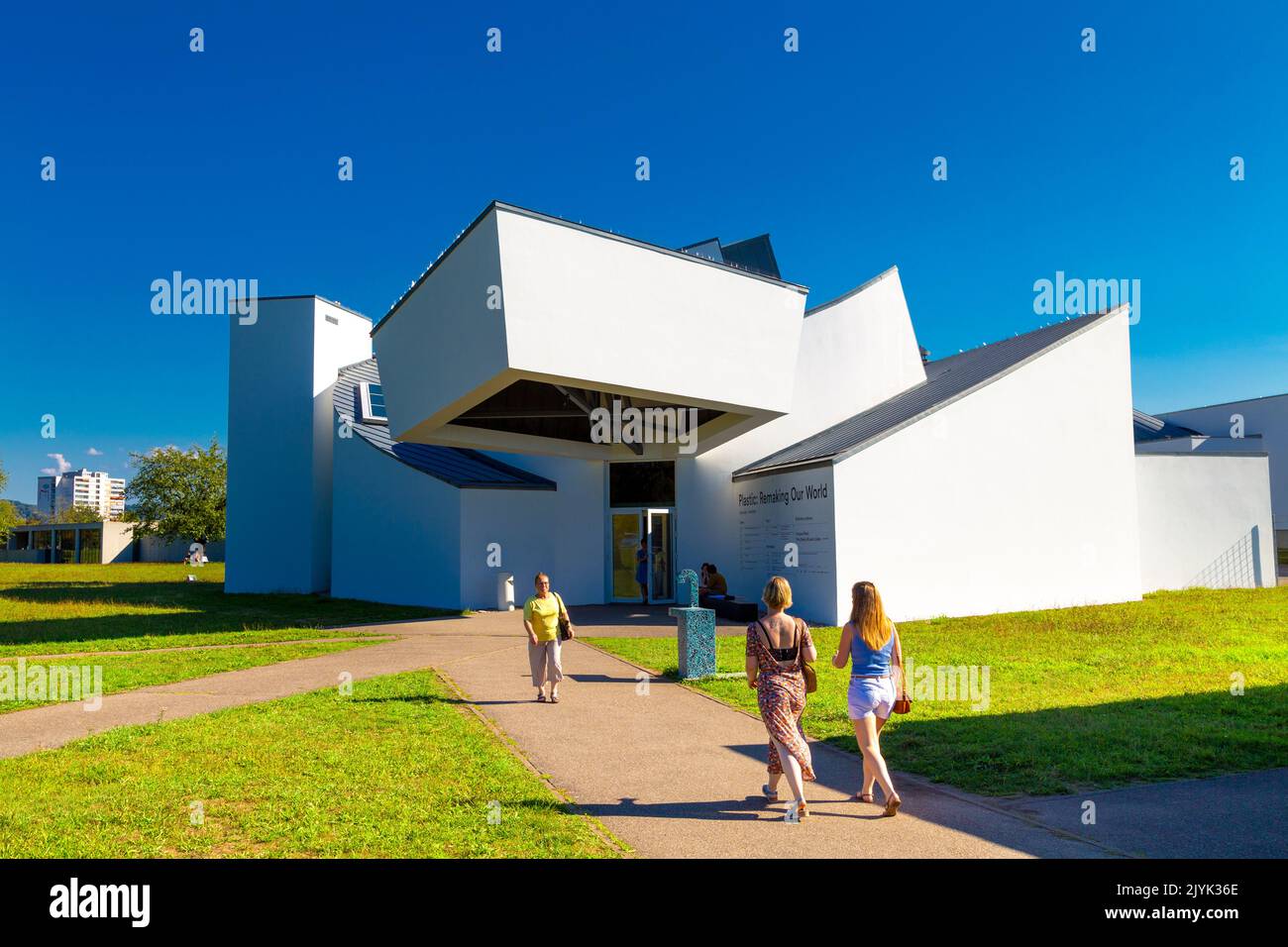 Esterno del Vitra Design Museum progettato da Frank O. Gehry, Weil am Rhein, Germania Foto Stock