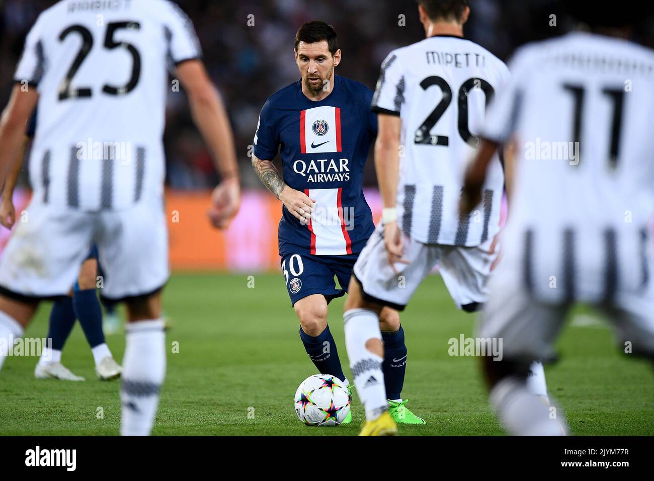 Parigi, Francia. 06 settembre 2022. Lionel messi del Paris Saint-Germain FC in azione durante la partita di calcio della UEFA Champions League tra il Paris Saint-Germain FC e il Juventus FC. Credit: Nicolò campo/Alamy Live News Foto Stock