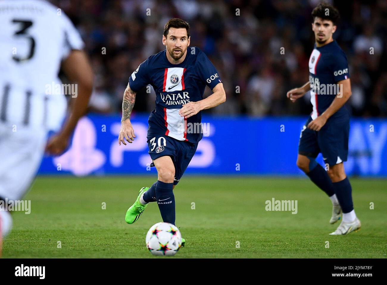 Parigi, Francia. 06 settembre 2022. Lionel messi del Paris Saint-Germain FC in azione durante la partita di calcio della UEFA Champions League tra il Paris Saint-Germain FC e il Juventus FC. Credit: Nicolò campo/Alamy Live News Foto Stock