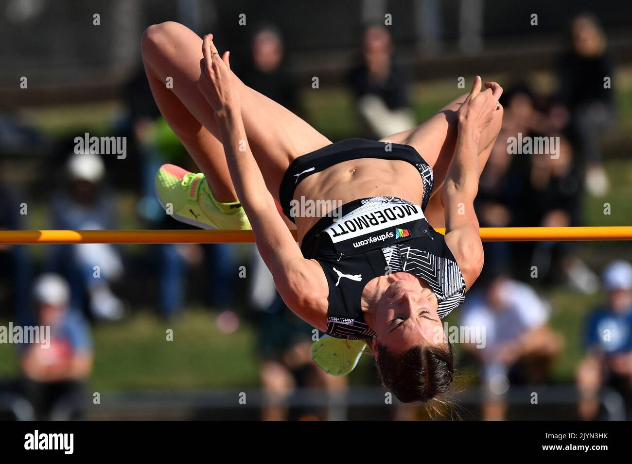 Nicola McDermott in azione durante la finale Womens High Jump i Campionati australiani di atletica leggera al Sydney Olympic Park Athletics Centre di Sydney, domenica 18 aprile 2021. (AAP IMAGE/DEAN LEWINS) NESSUNA ARCHIVIAZIONE, SOLO USO EDITORIALE ** SOLO USO STRETTAMENTE EDITORIALE, NESSUN USO COMMERCIALE, NESSUN LIBRO ** Foto Stock