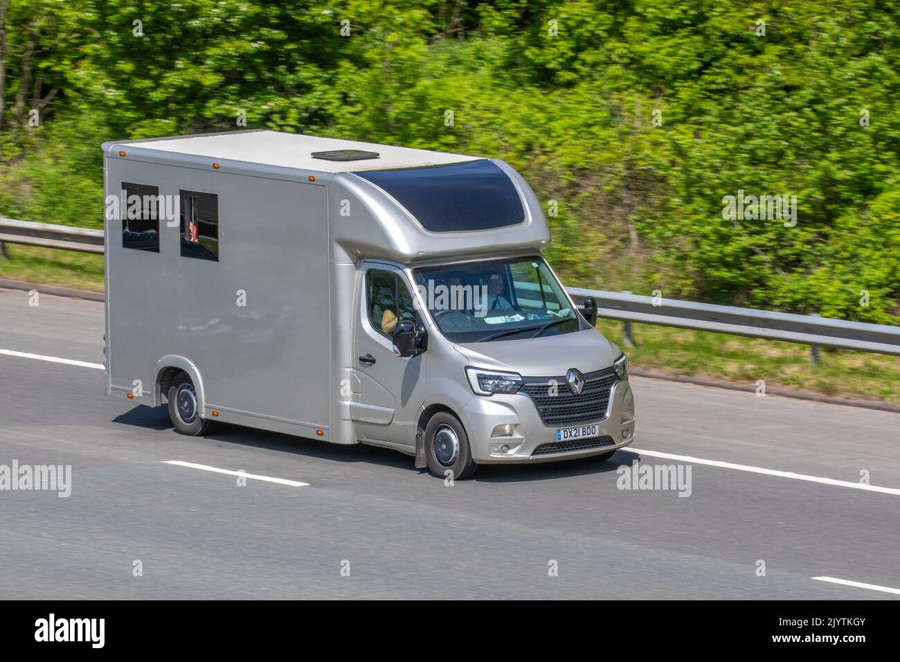 2021 RENAULT MASTER LL35 BNESS ENGY DCI QUICK , ENERGY 35 Business FWD LWB tetto alto Euro 6, manuale a 6 marce Foto Stock