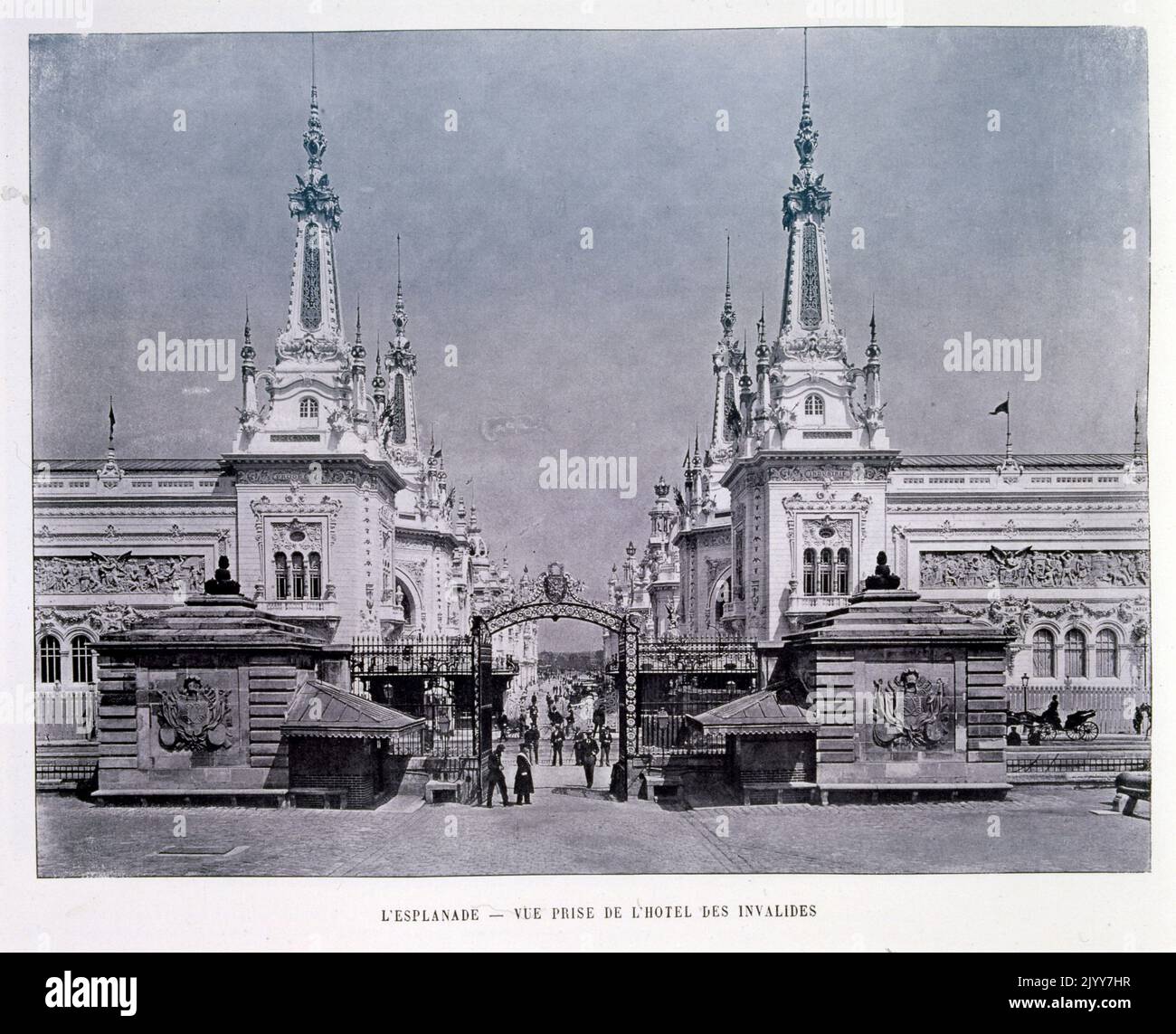 Esposizione Universelle (Fiera Mondiale) Parigi, 1900; fotografia in bianco e nero; l'Esplanade vista ripresa dall'Hotel des Invalides. Foto Stock