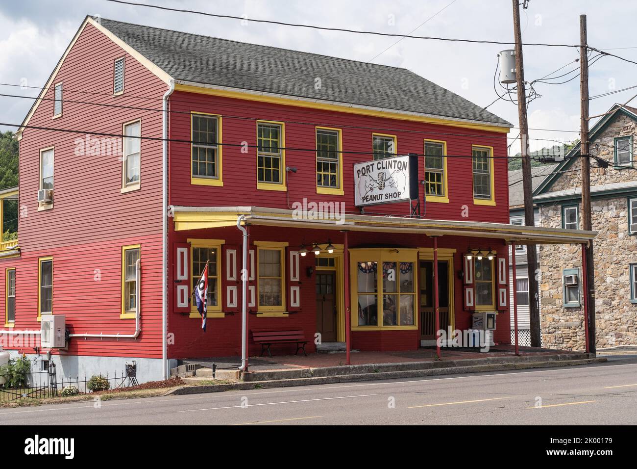 Port Clinton, Pennsylvania-4 settembre 2022: Port Clinton Peanut Shop è un negozio di caramelle vecchio stile vicino ad Amburgo, Pennsylvania Foto Stock