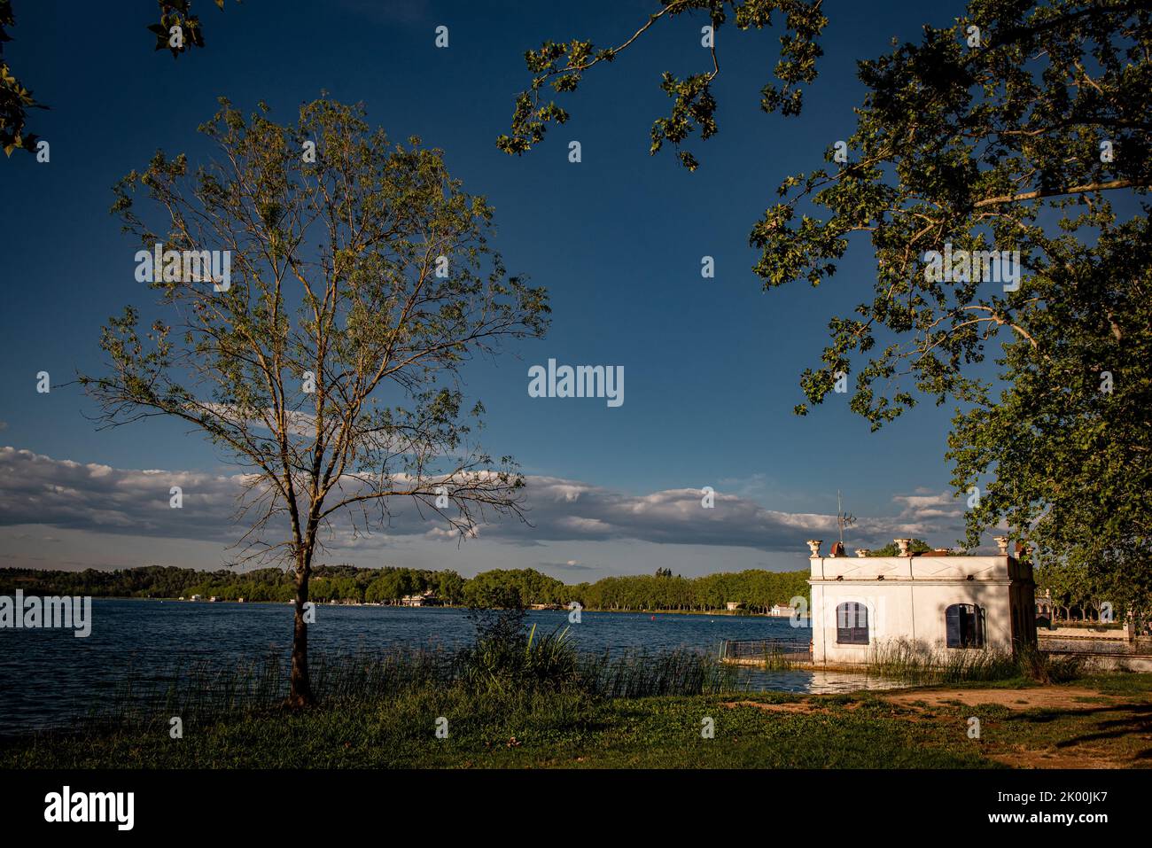 Casa di pesca (pesquera) al Lago di Banyoles (Estany de Banyoles). Girona, nella Catalogna nord-orientale, Spagna Foto Stock