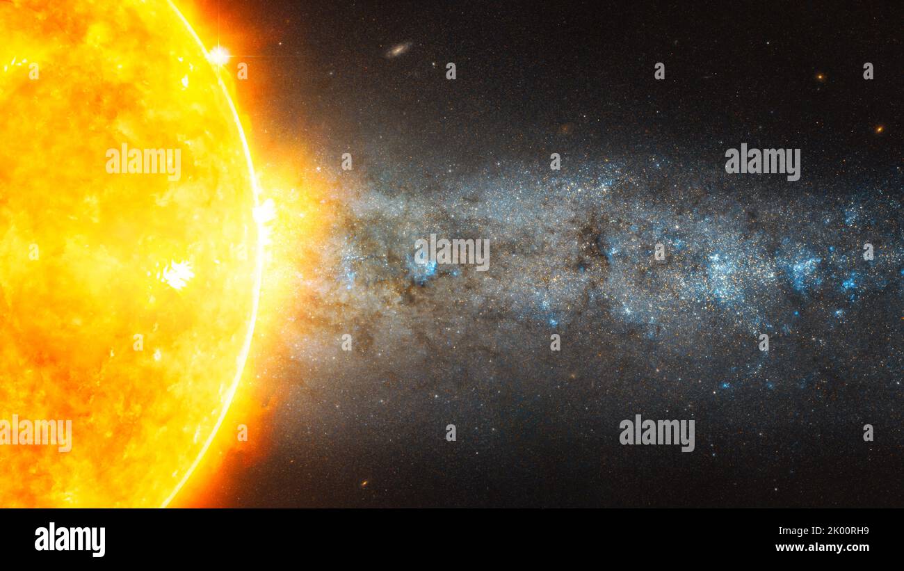 Sole luminoso contro il cielo stellato scuro tagliato da Via Lattea da qualche parte nello spazio, elementi di questa immagine fornita dalla NASA Foto Stock