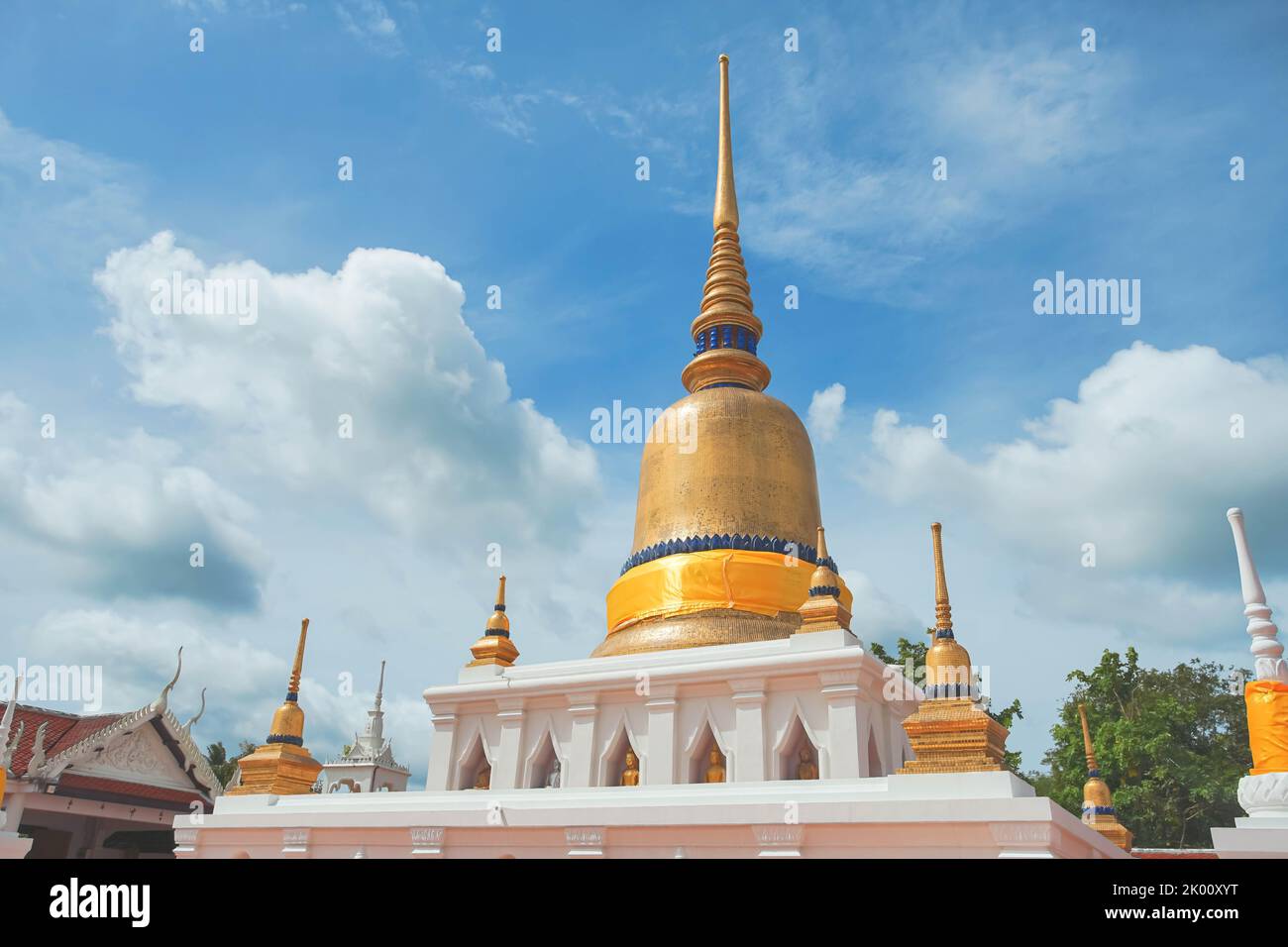 Phra That Sawi è una delle destinazioni di viaggio situato a Wat Phra That Sawi Chumphon provincia, Thailandia. Foto Stock