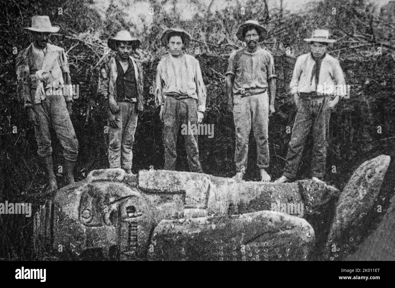 Colombia, San Agustin, foto degli scavi degli anni '40 e '50 nel museo del Parque Arqueologico de San Agustin o del San Agustin Foto Stock