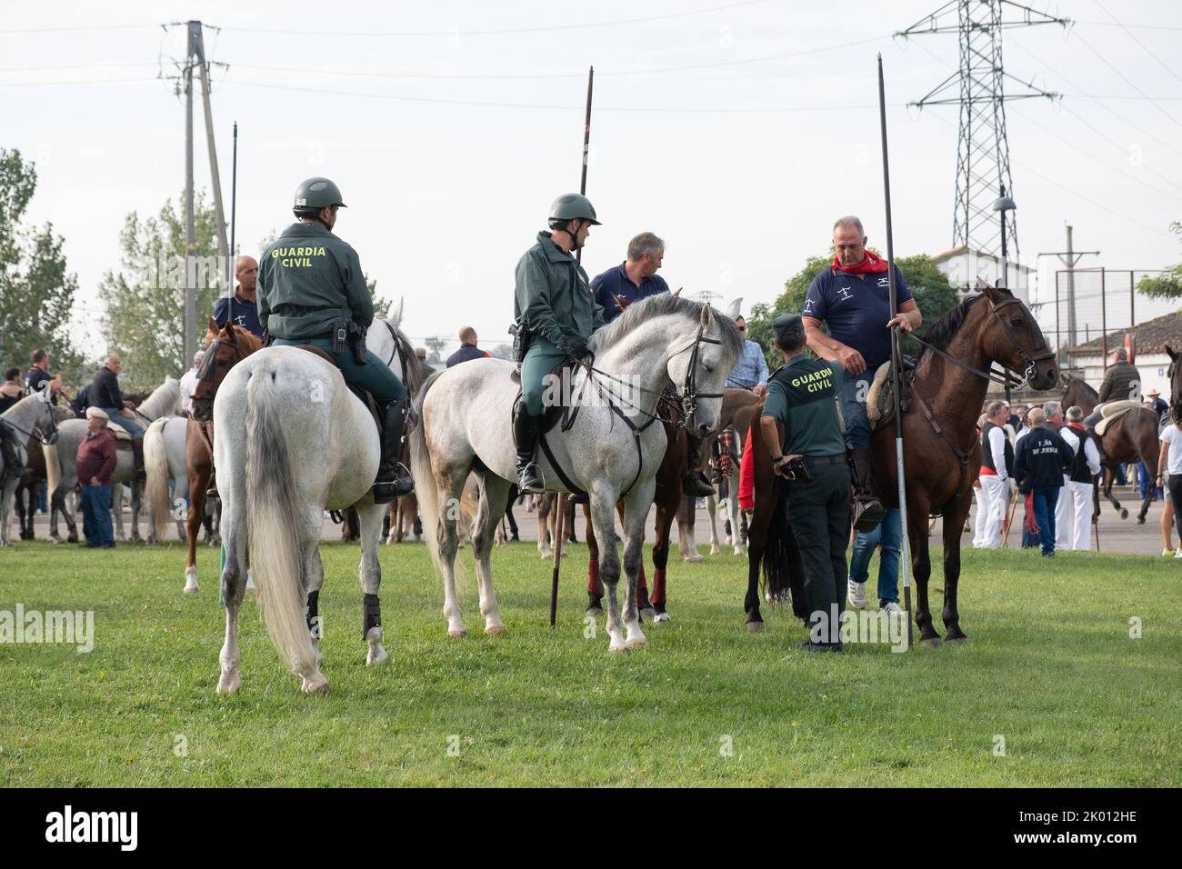Guardia civile a cavallo al Torneo di Toro de la Vega a Tordesillas, Valladolid Foto Stock