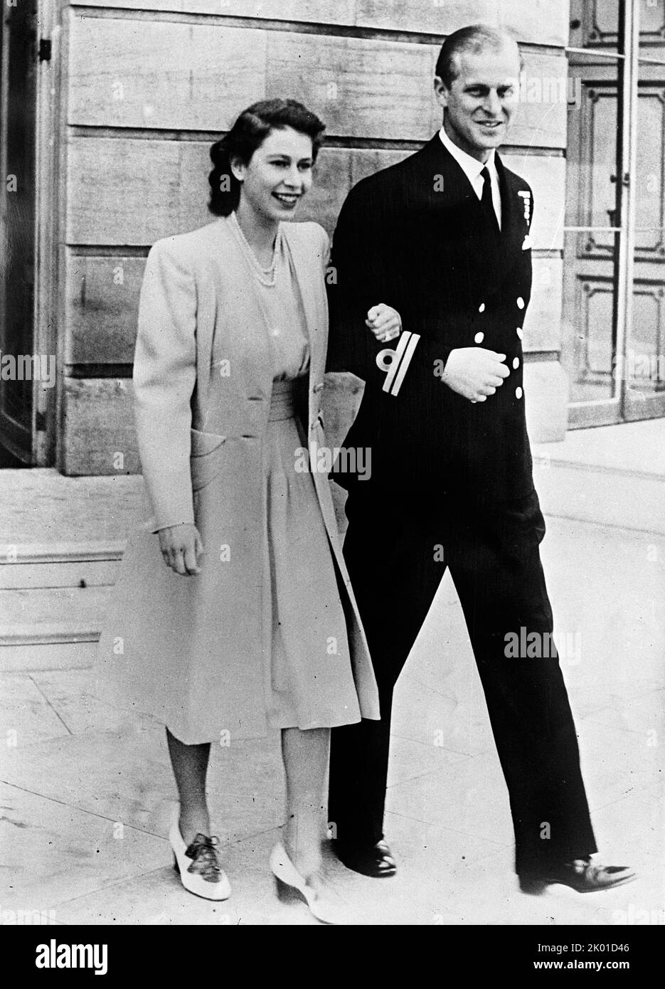 Principessa Elisabetta (successivamente regina Elisabetta II) e Filippo Mountbatten (principe Filippo, duca di Edimburgo), 1947. Foto Stock