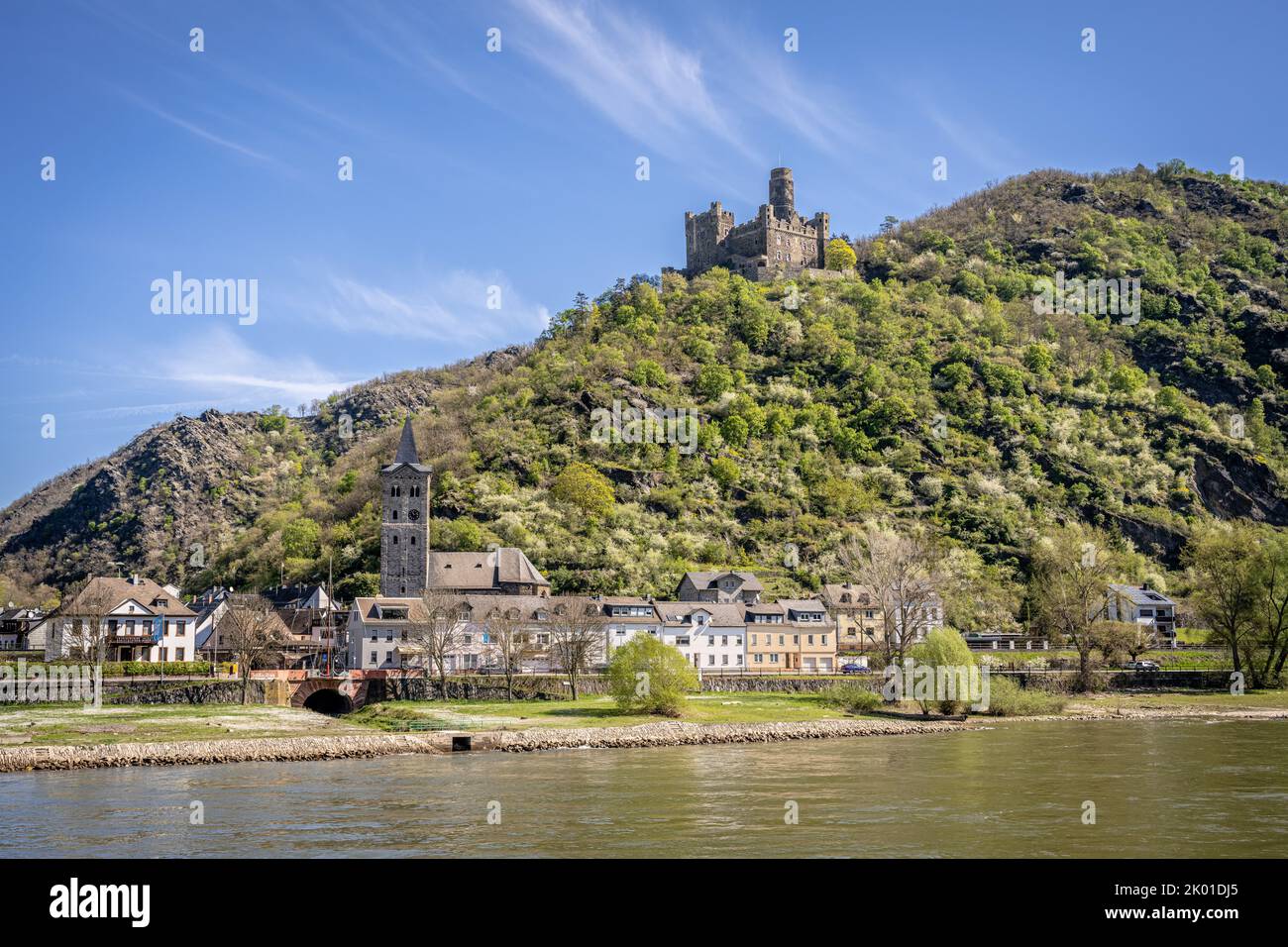 Maus Castello, sopra il villaggio di Wellmich Foto Stock