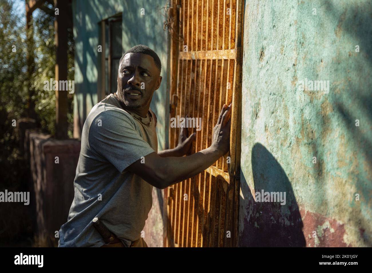 BESTIA (2022) IDRIS ELBA BALTASAR KORMAKUR (DIR) COLLEZIONE UNIVERSALE DI FOTO/MOVIESTORE Foto Stock